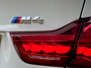 Bâche de voiture adaptée à BMW M4 DTM Champion Edition 2017 housse