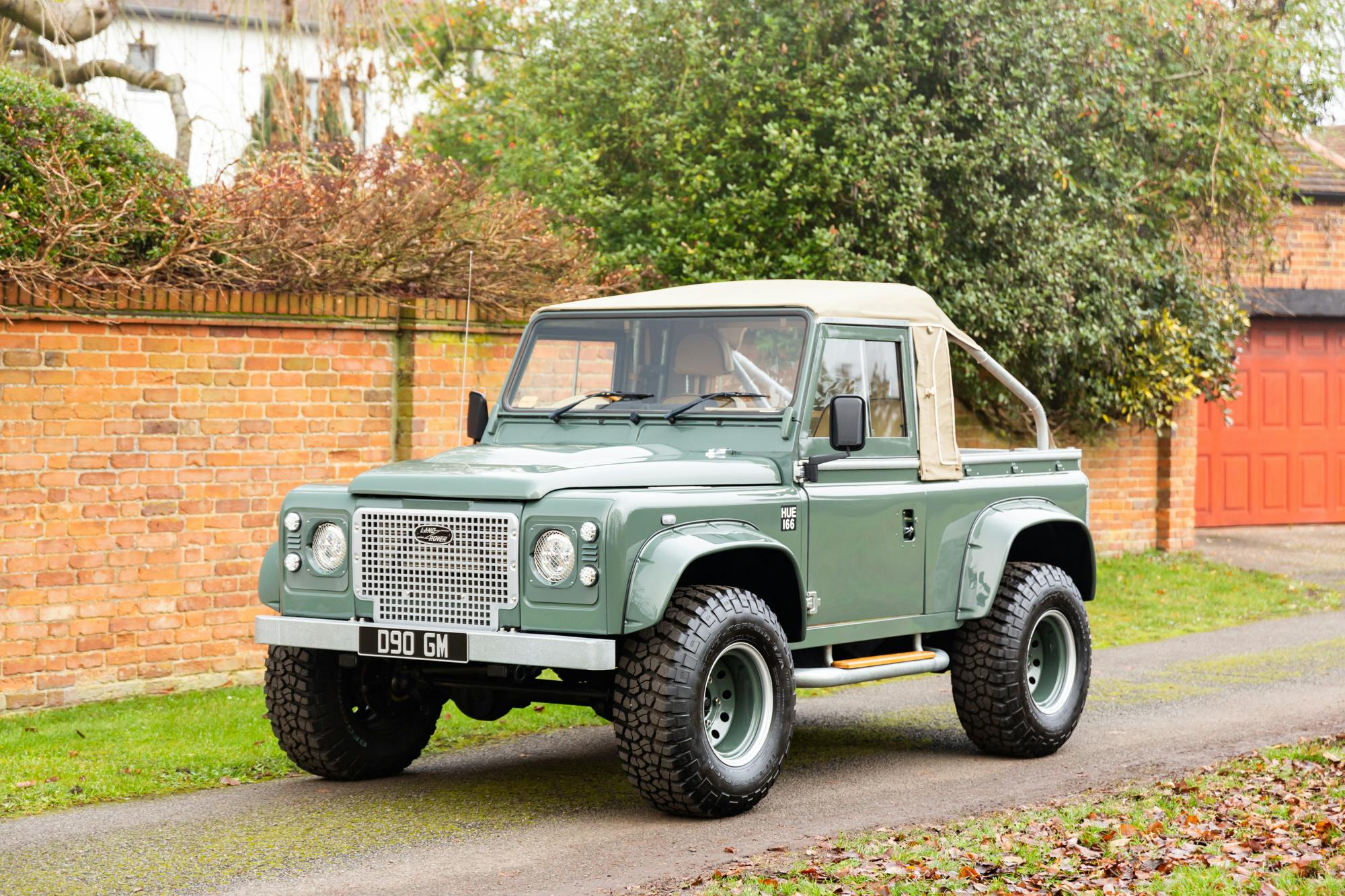 Land Rover Defender 1970 родстер