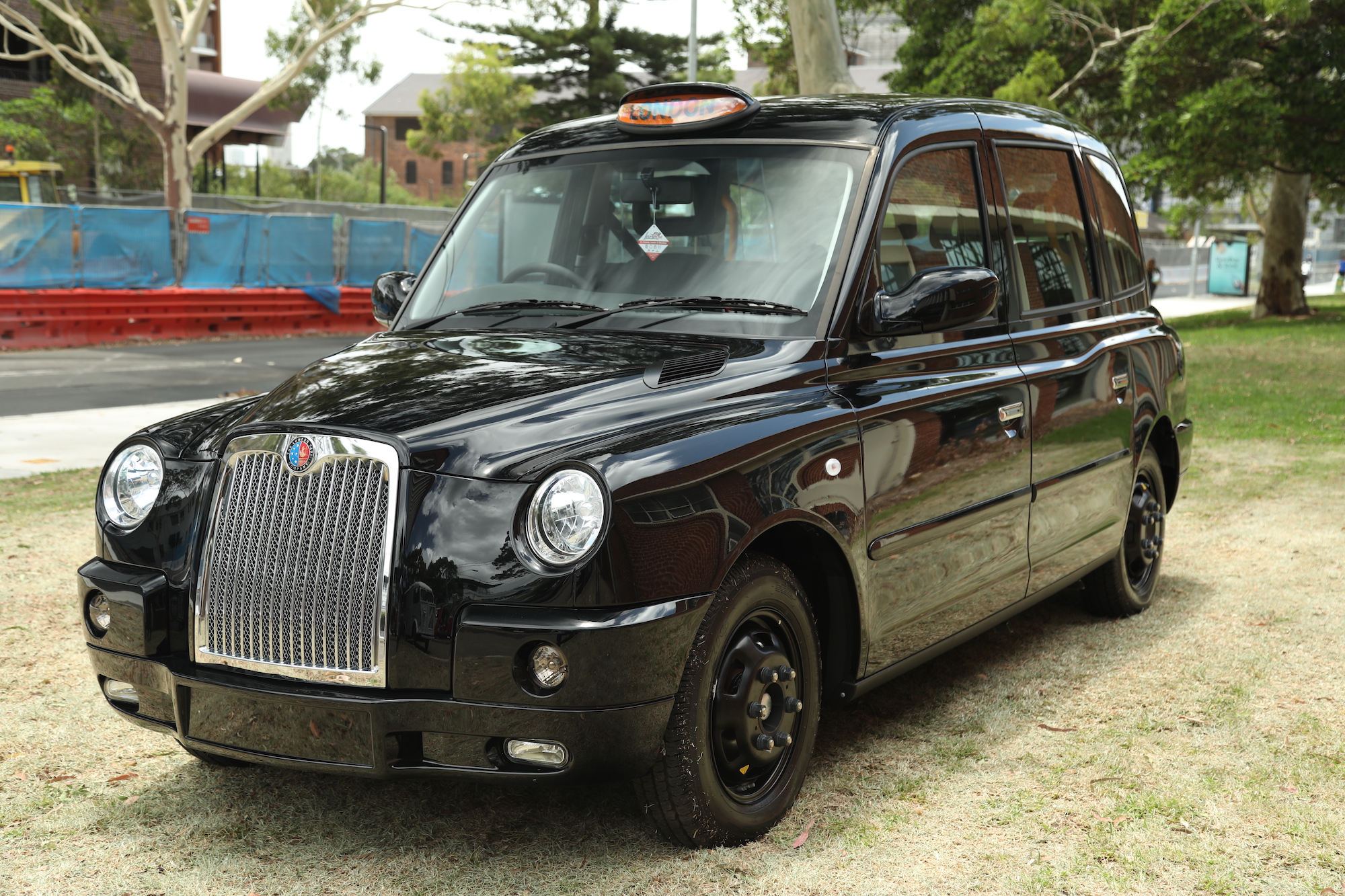 2017 LONDON TAXI COMPANY TX4