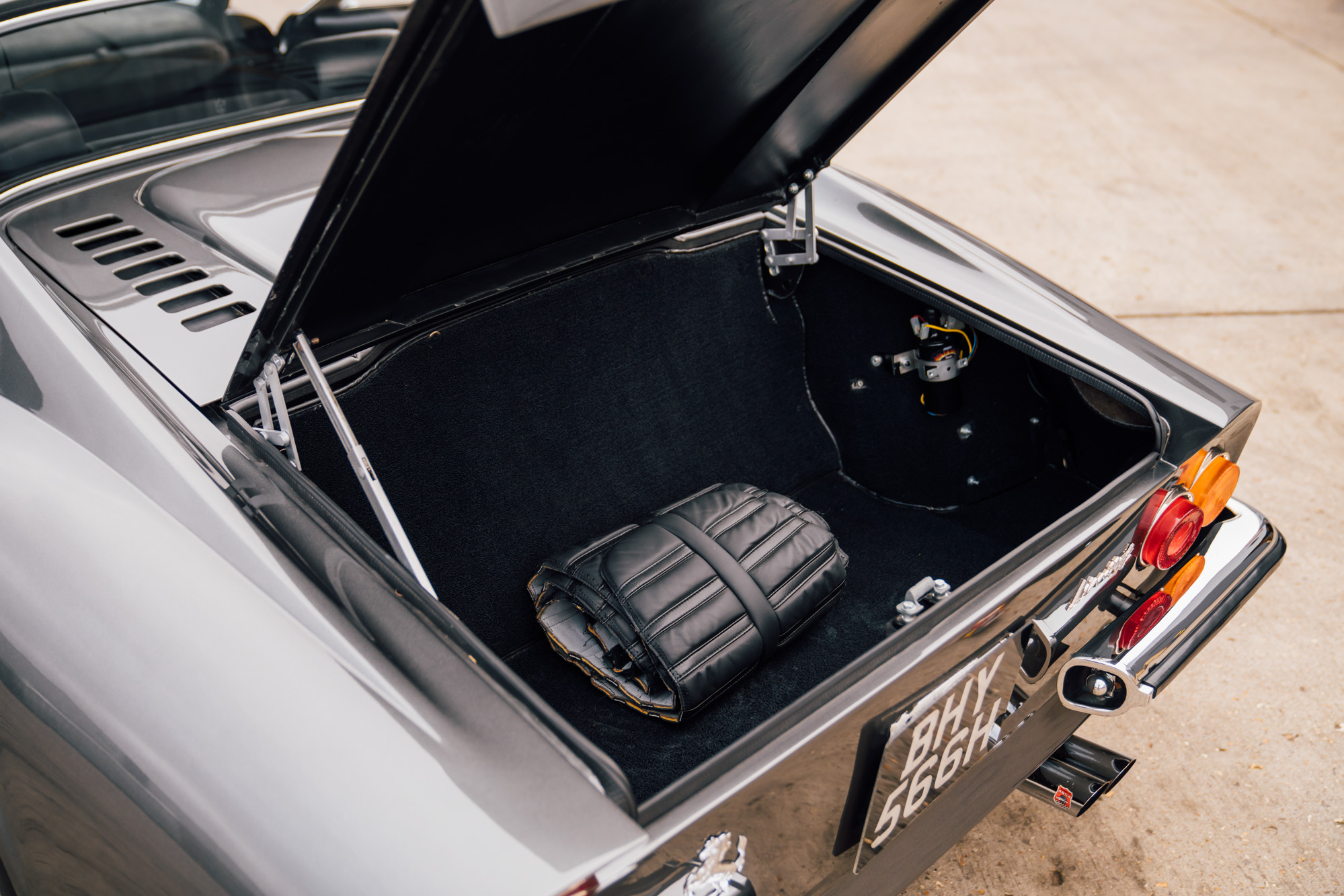 1970 FERRARI DINO 246 GT - L-SERIES For Sale by Auction in