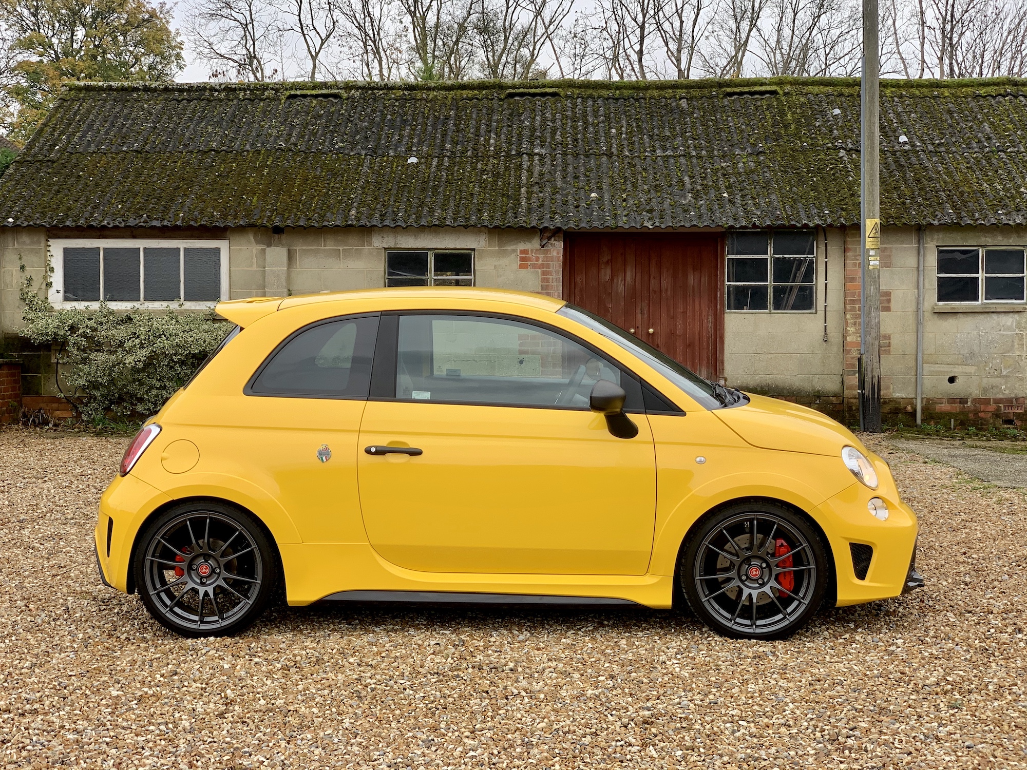 2016 ABARTH 695 BIPOSTO RECORD