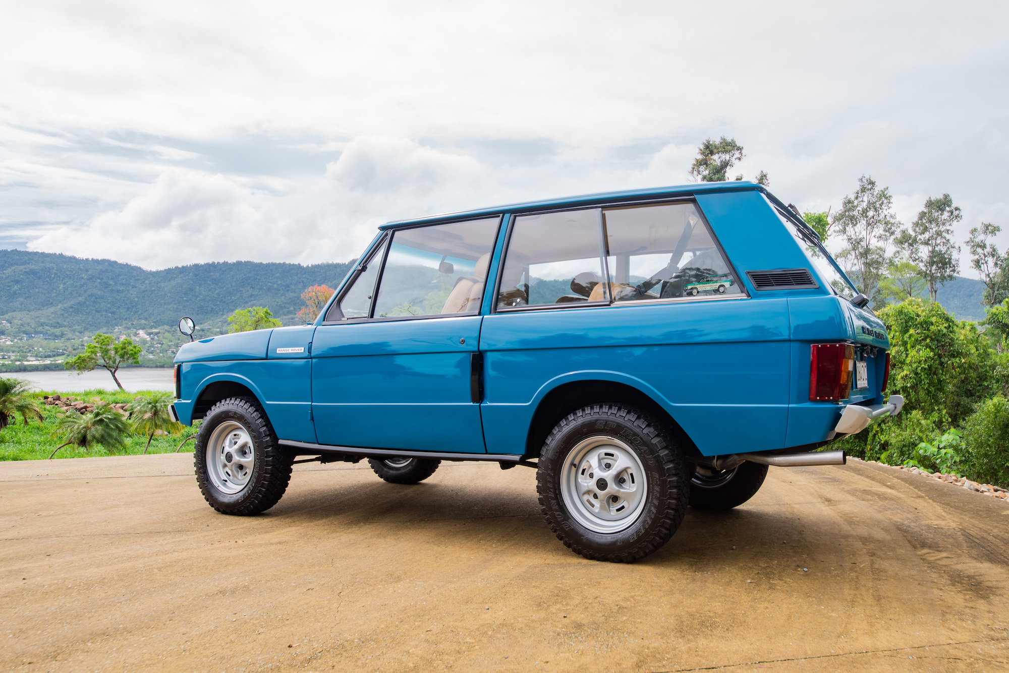 1973 RANGE ROVER CLASSIC SUFFIX B