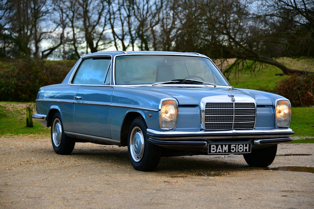 1970 MERCEDESBENZ (W114) 250 CE