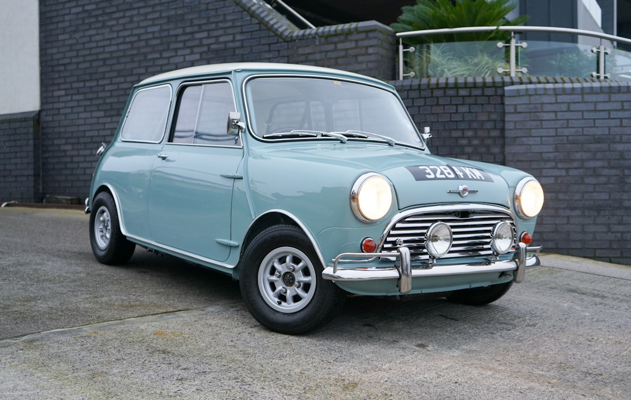 Classic Mini Restomod Now Offered In America For A Cool $100,000