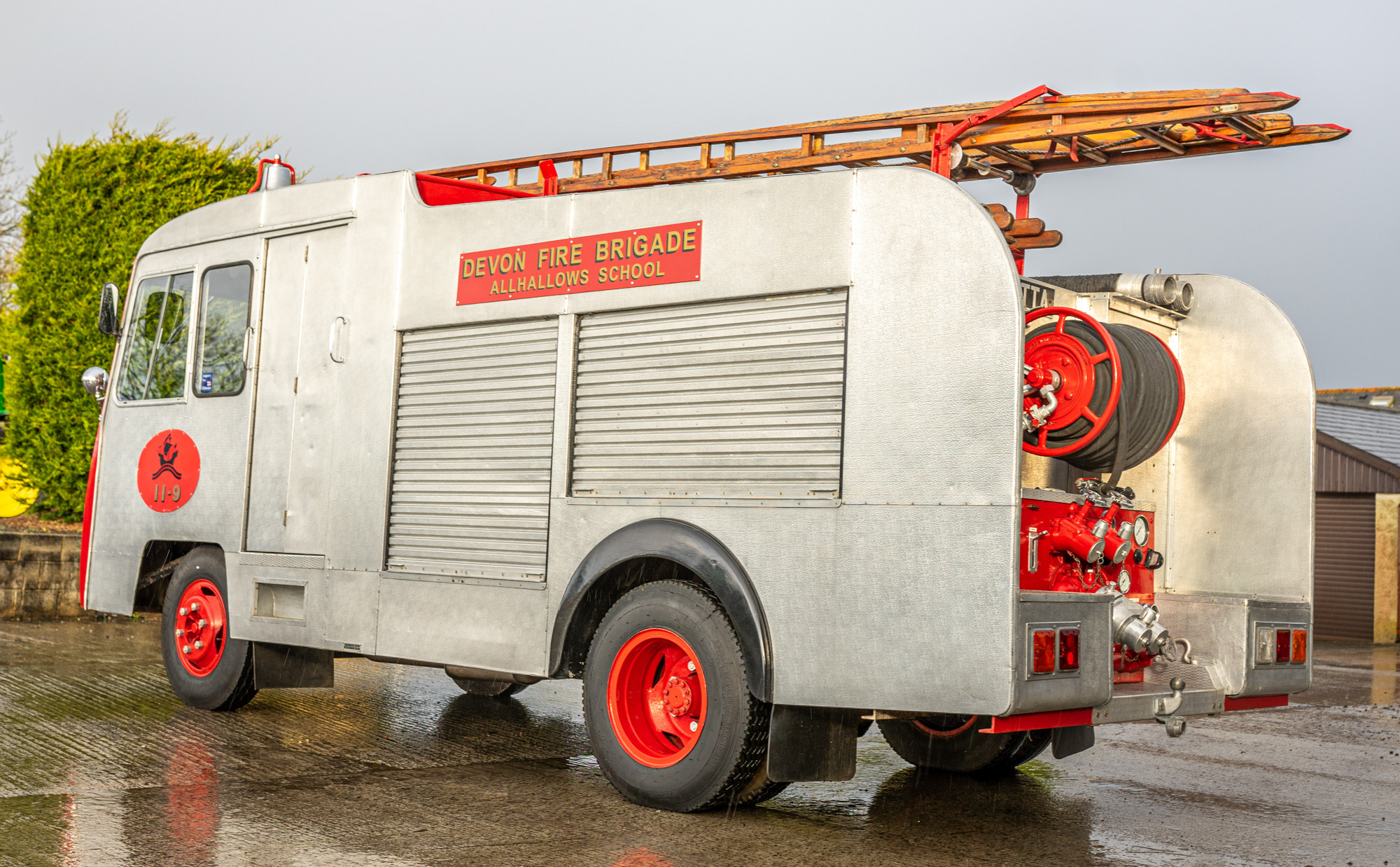 1964 BEDFORD J2 FIRE ENGINE