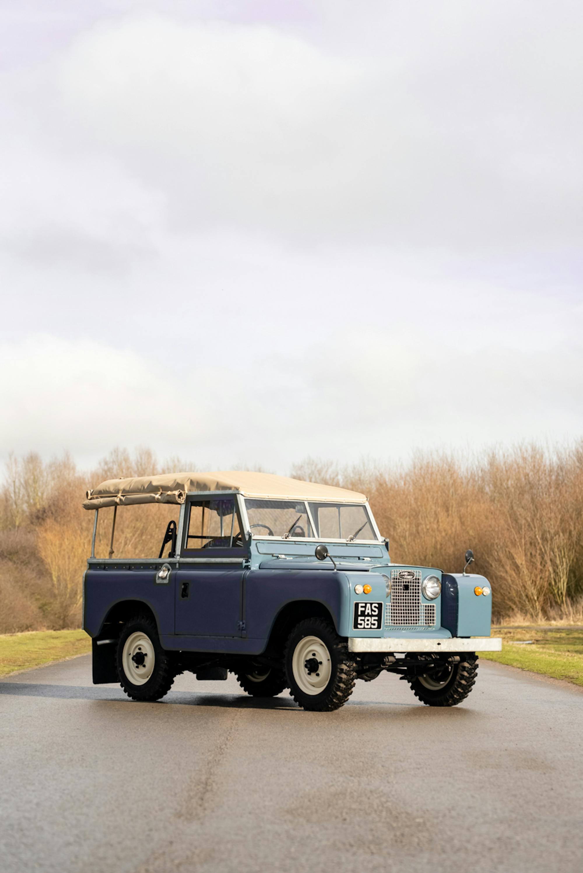 1962 LAND ROVER SERIES IIA 88