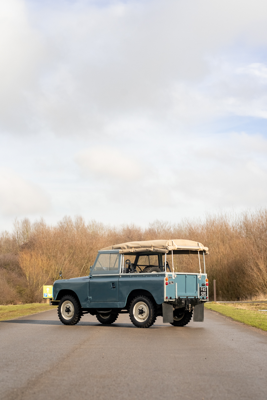 1962 LAND ROVER SERIES IIA 88