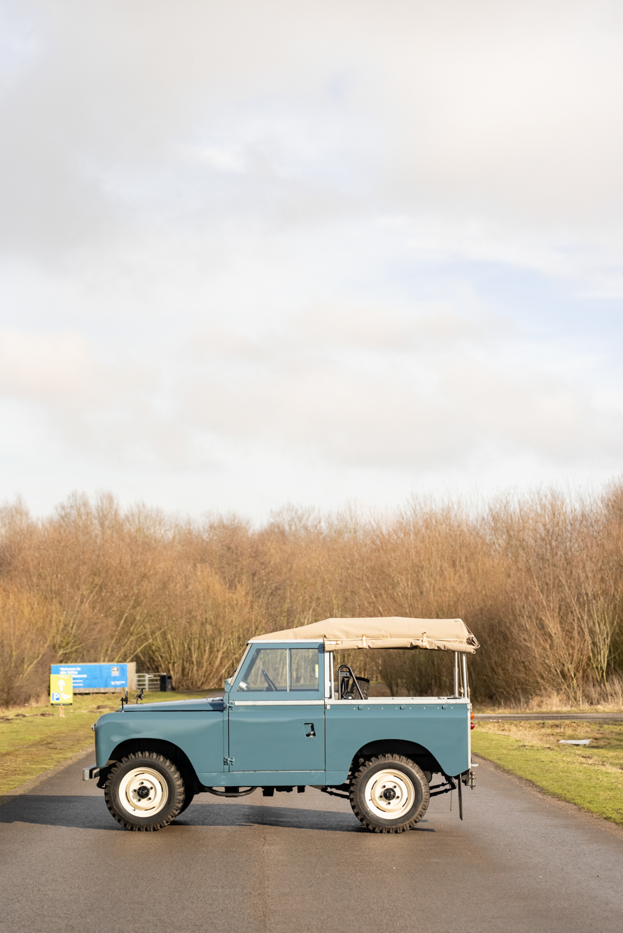 1962 LAND ROVER SERIES IIA 88