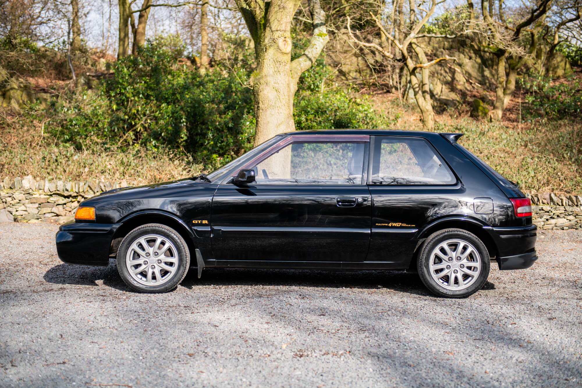 Luxus Mazda 323 Gt R Bilder