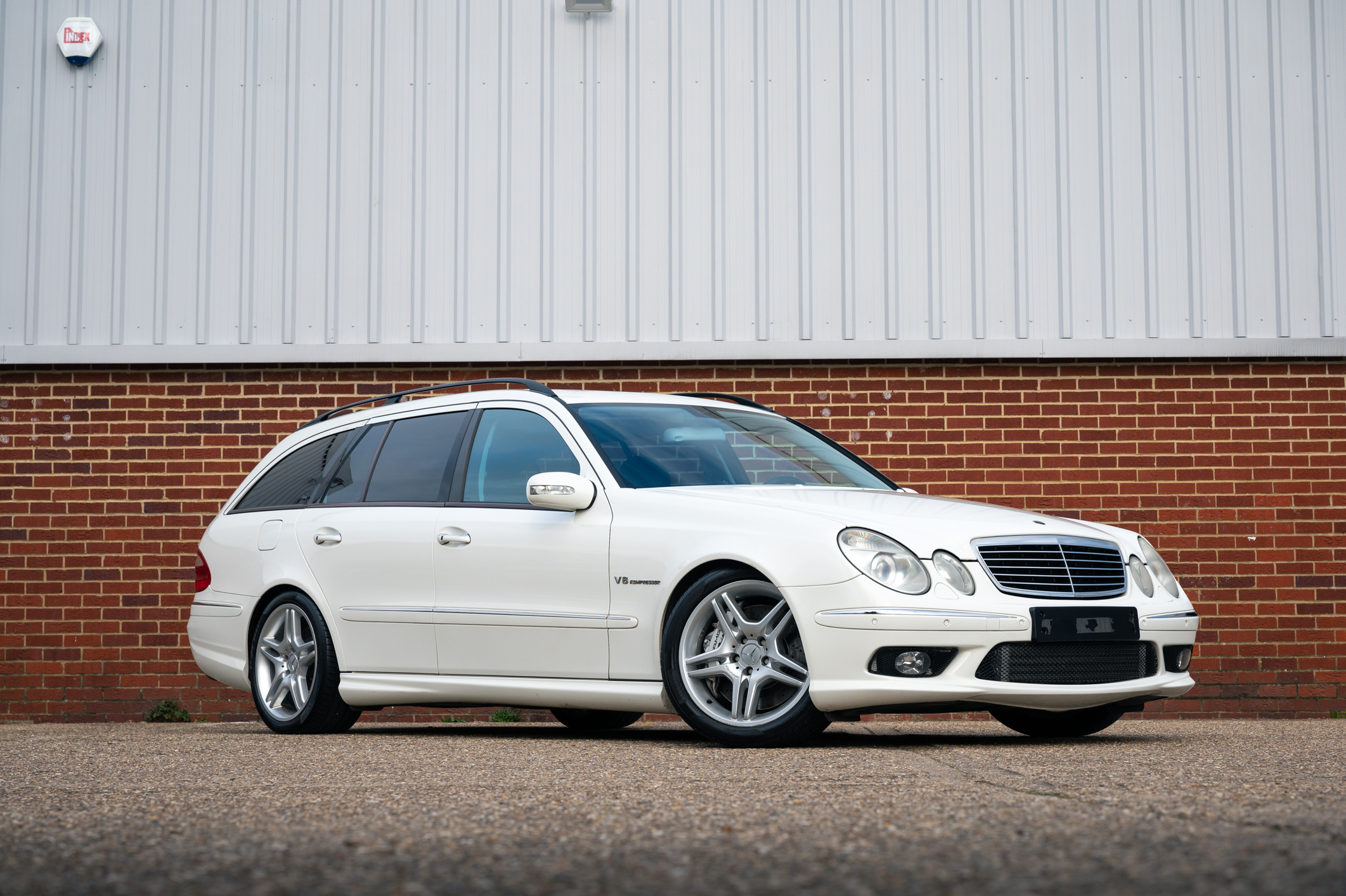 2005 MERCEDES-BENZ E55 AMG KOMPRESSOR