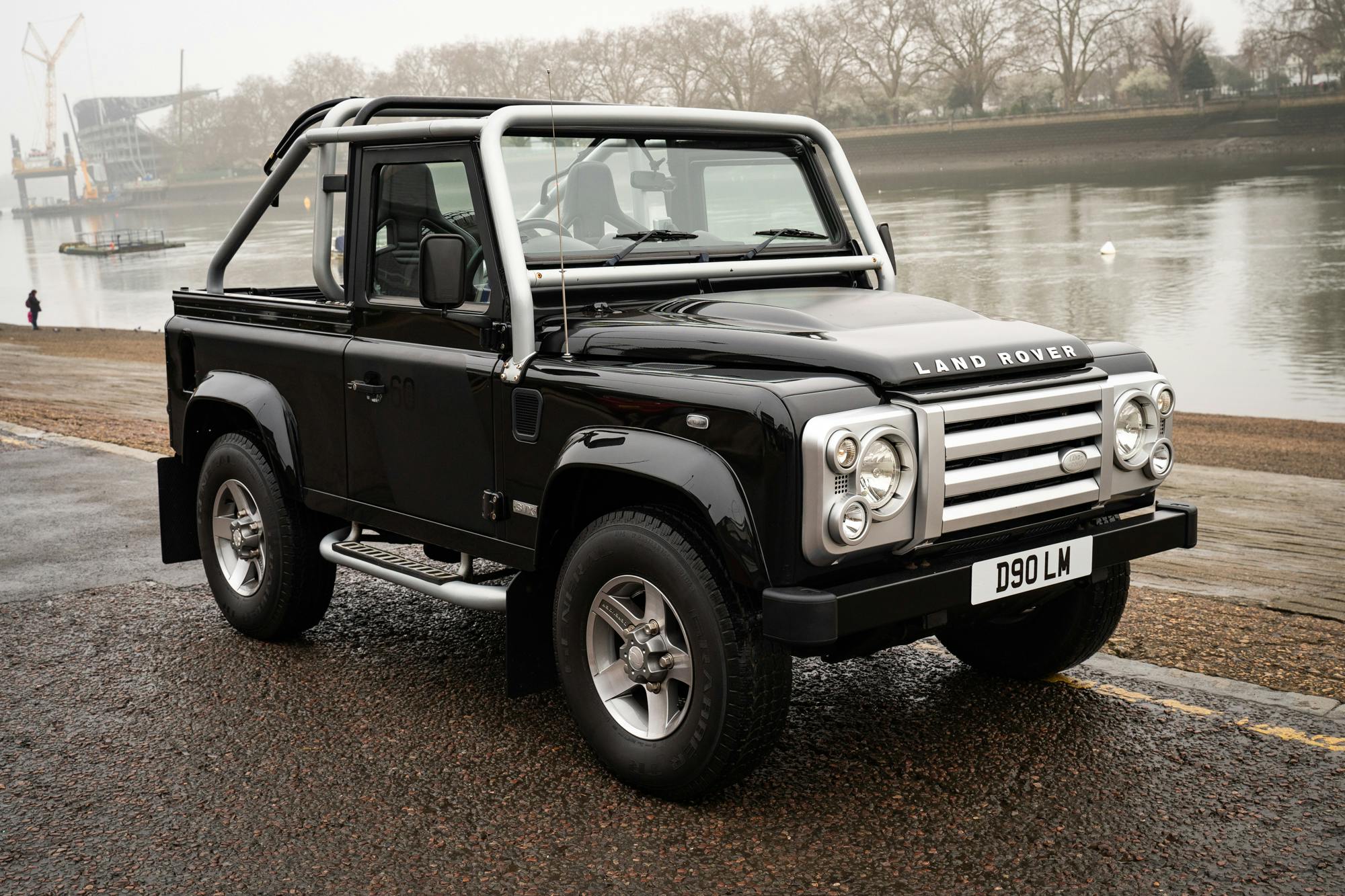 2009 LAND ROVER DEFENDER 90 SVX