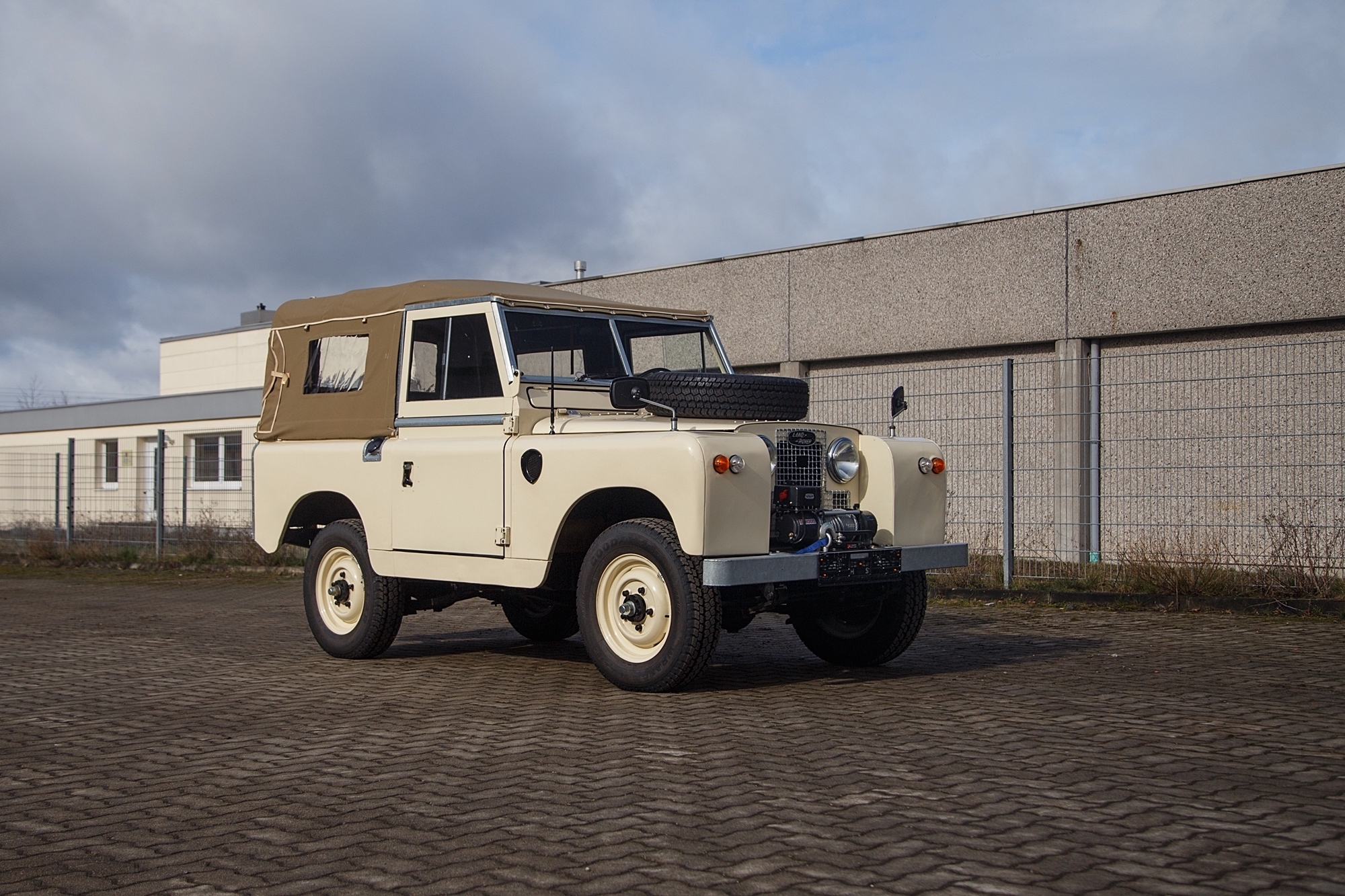 1961 LAND ROVER SERIES 11A 88