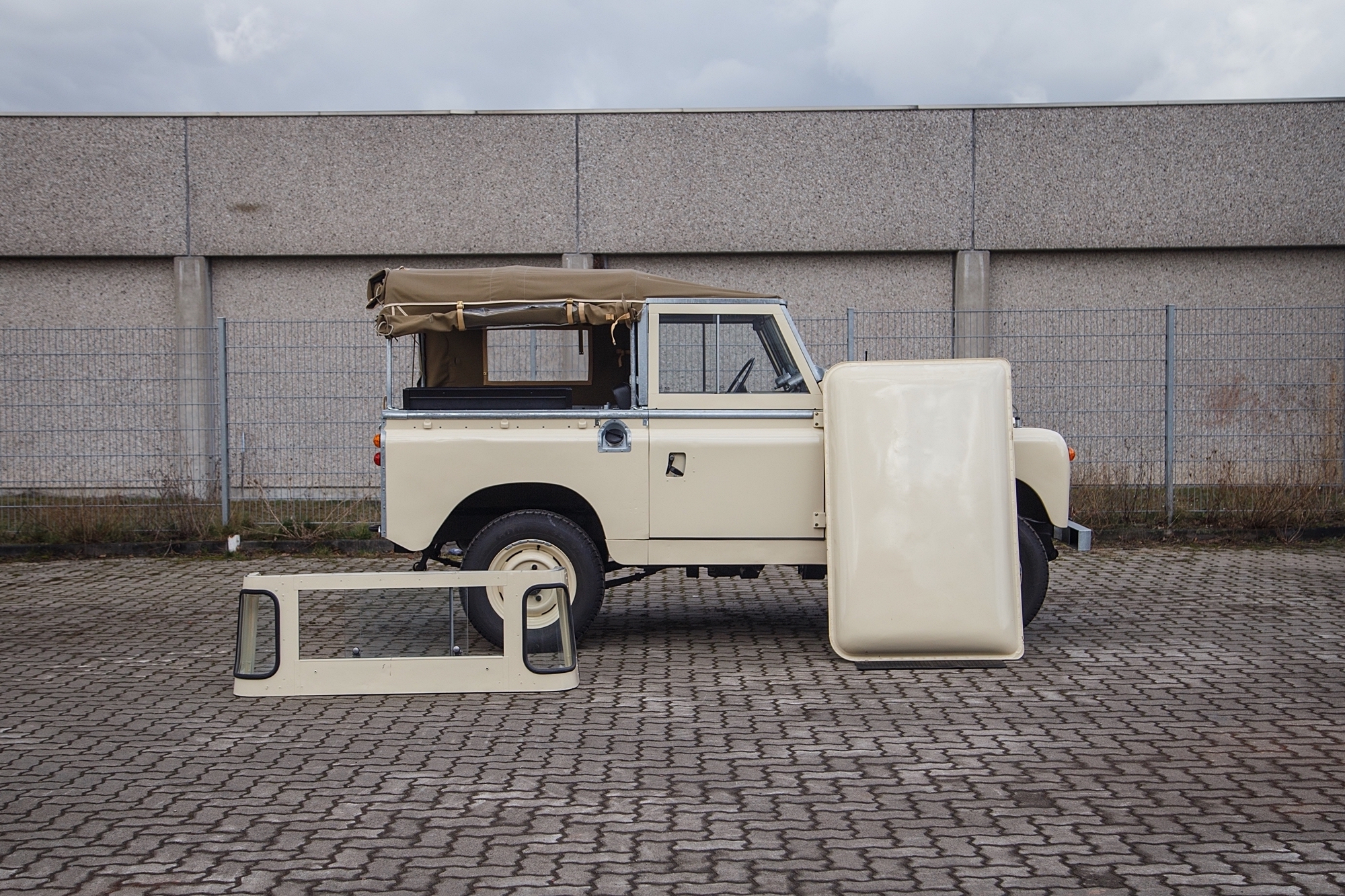 1961 LAND ROVER SERIES 11A 88