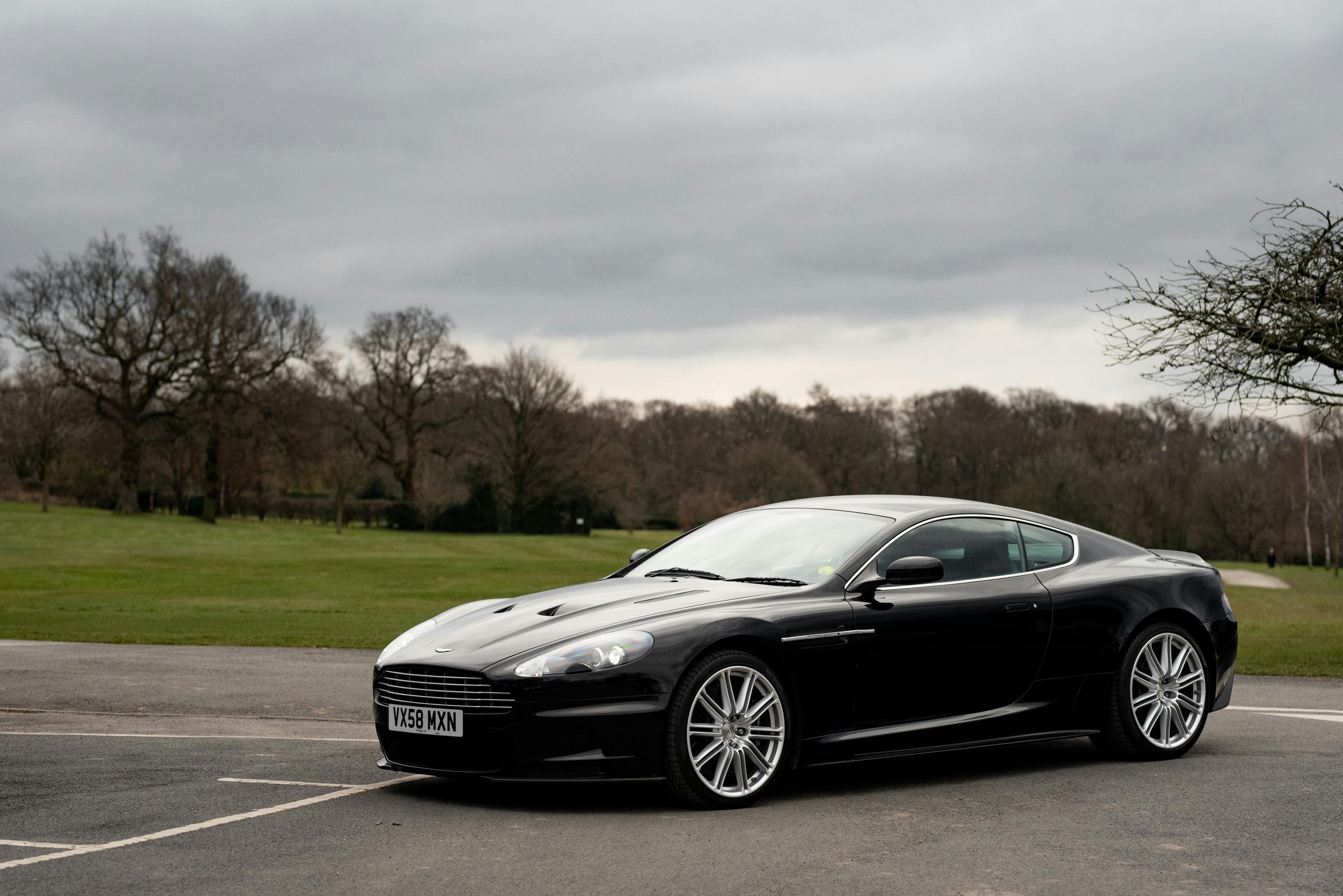 2009 ASTON MARTIN DBS - MANUAL