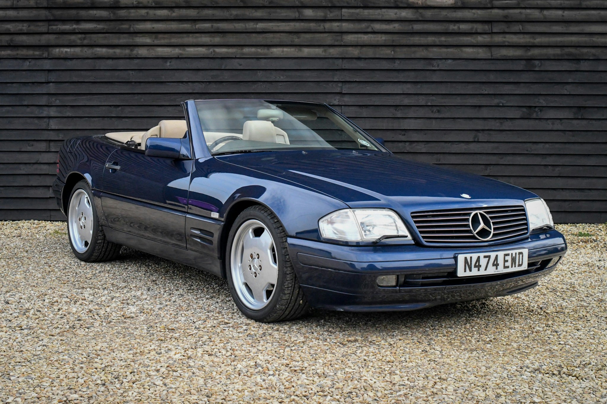 1995 MERCEDES-BENZ (R129) SL320
