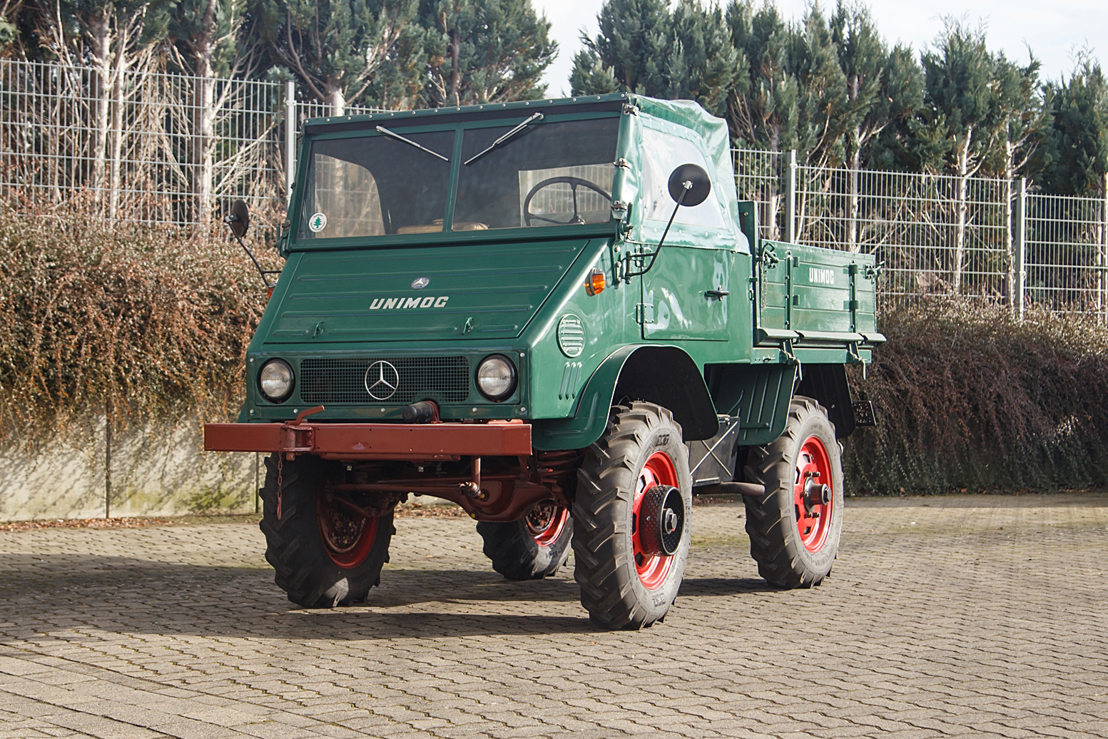 1959 MERCEDES-BENZ UNIMOG (TYPE 411)