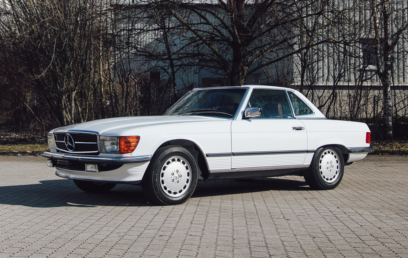 1988 MERCEDES-BENZ (R107) 560 SL - 19,678 MILES