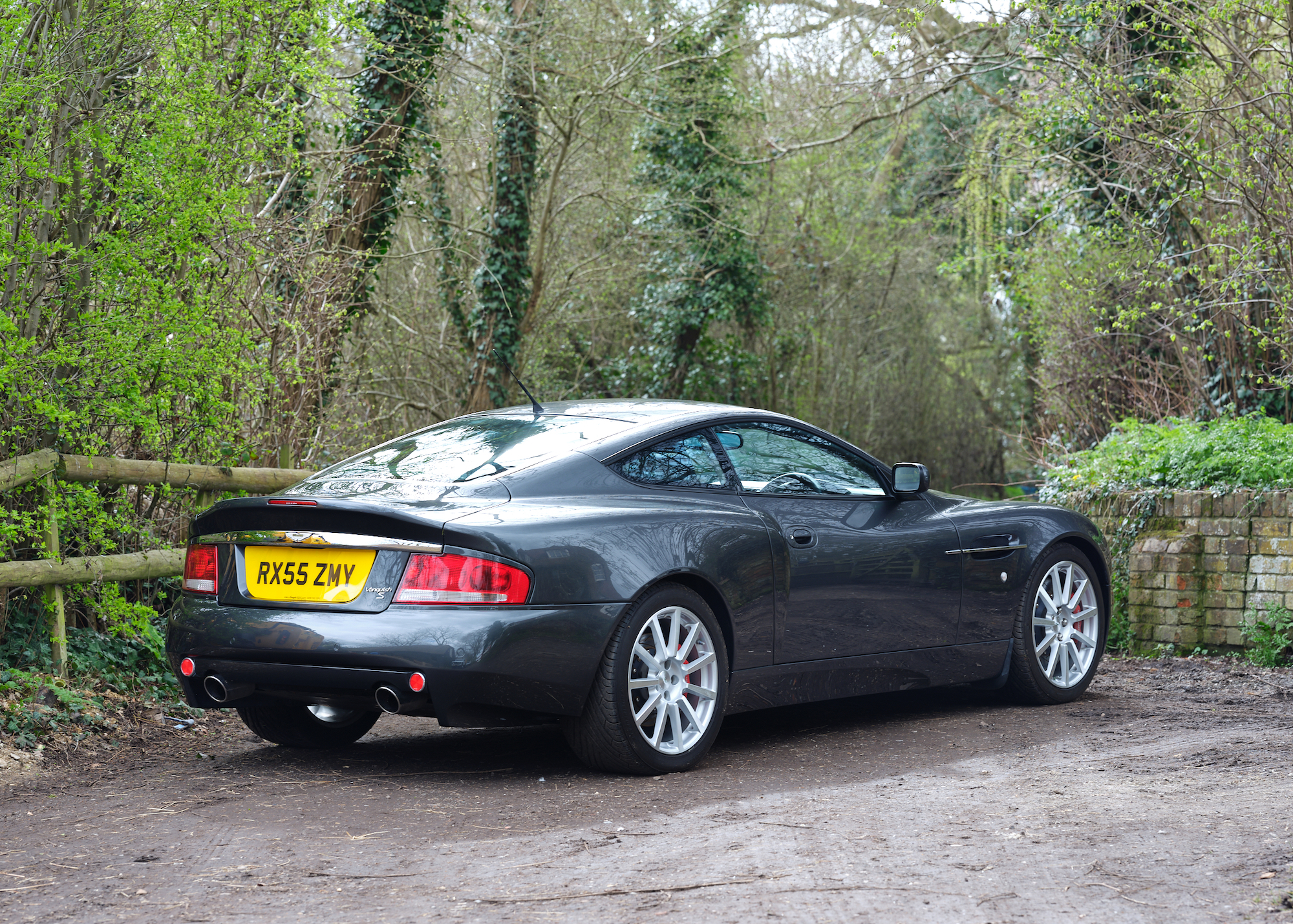 2006 ASTON MARTIN VANQUISH S