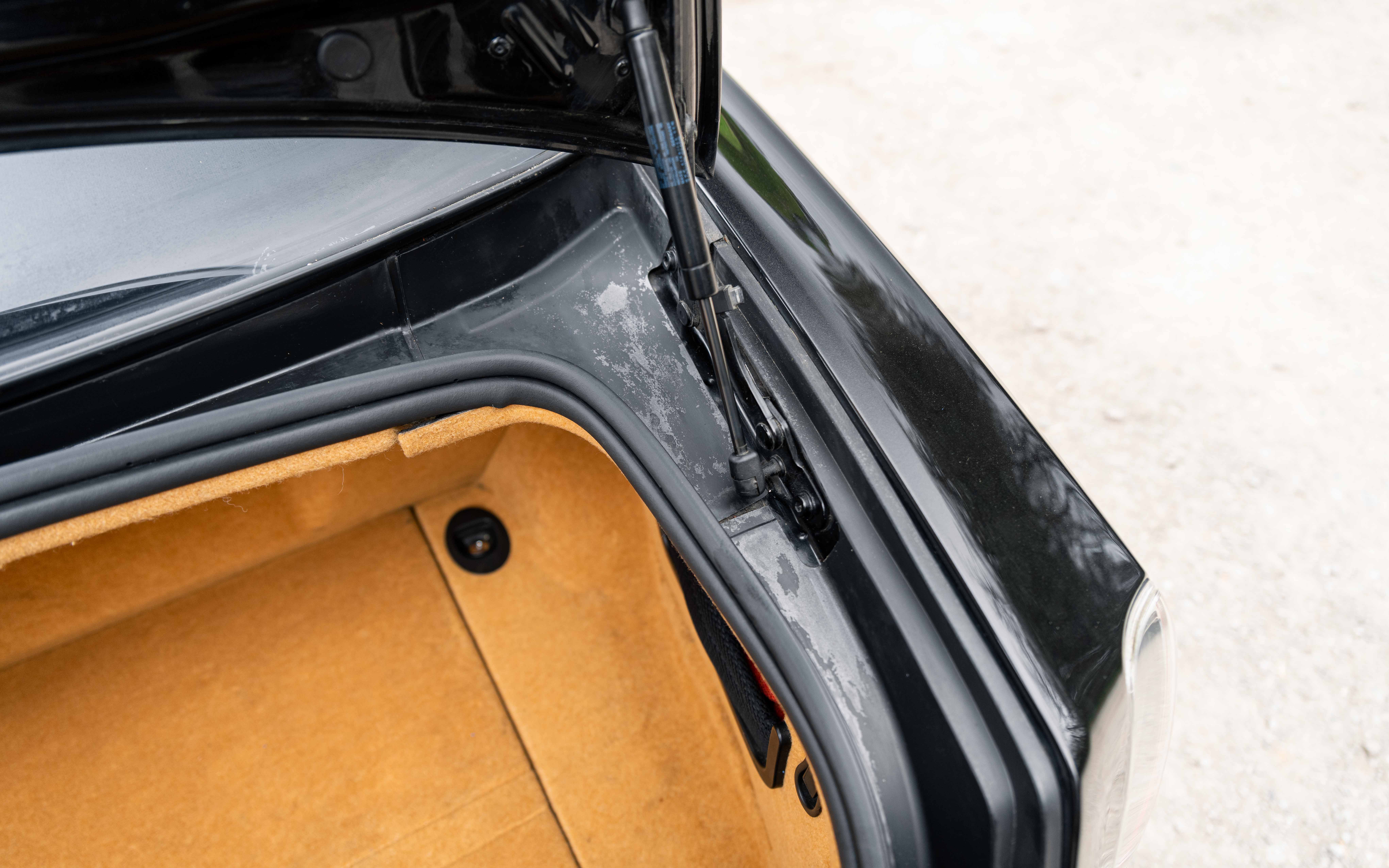 A-Premium Hood Lift Supports – Maserati Quattroporte 2004-2012 (2Pcs Front)