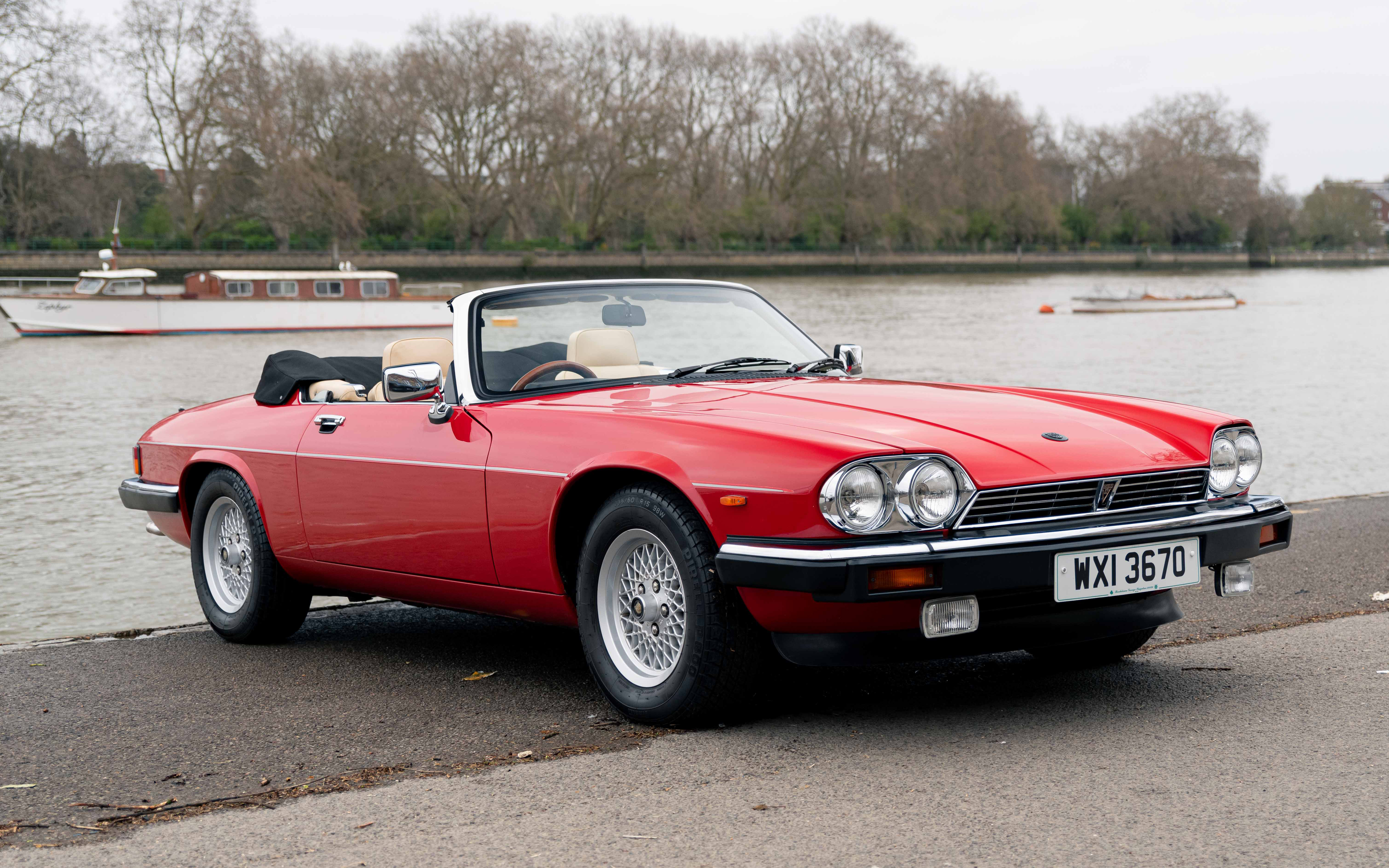 19 Jaguar Xj S V12 Convertible