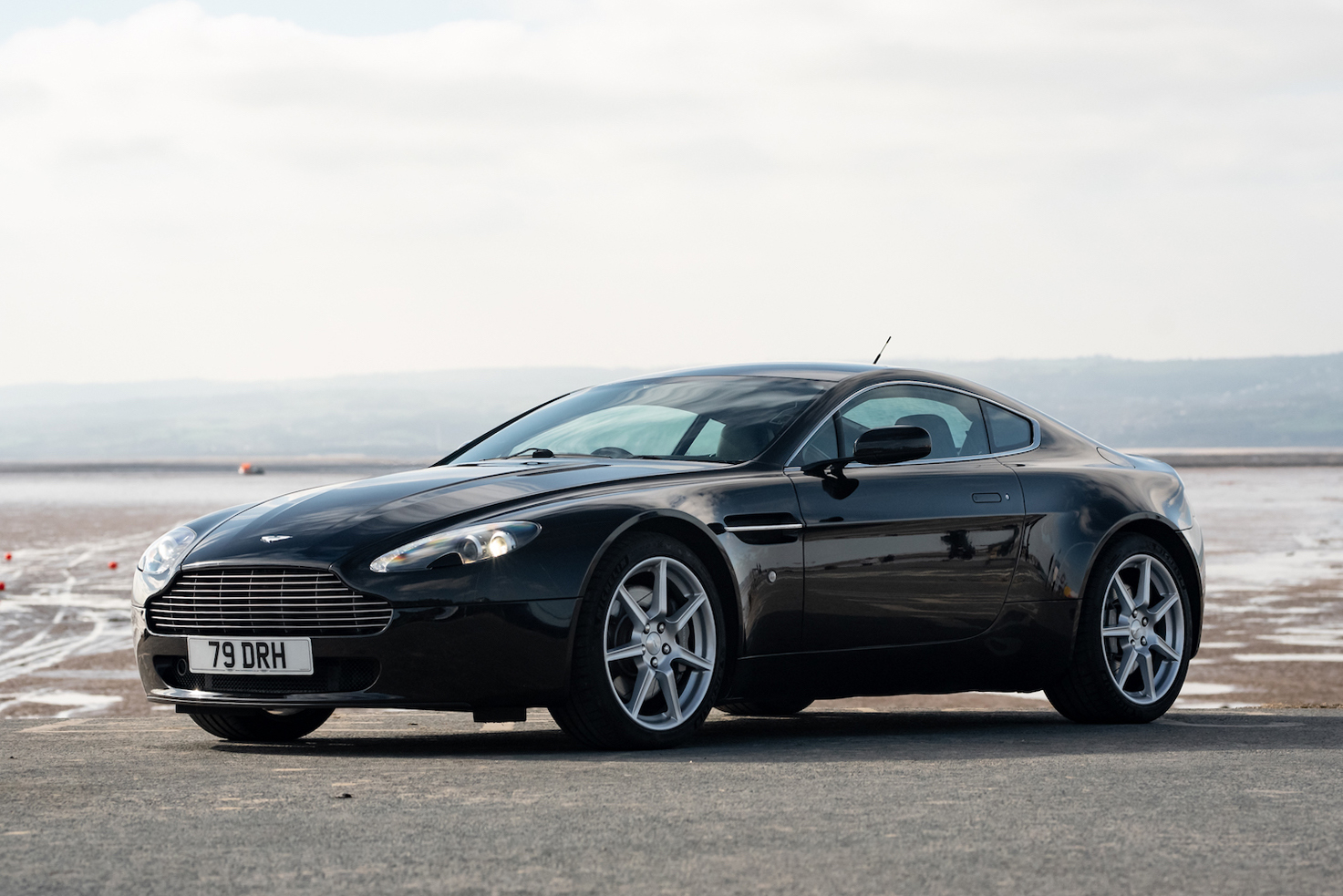 2005 ASTON MARTIN V8 VANTAGE