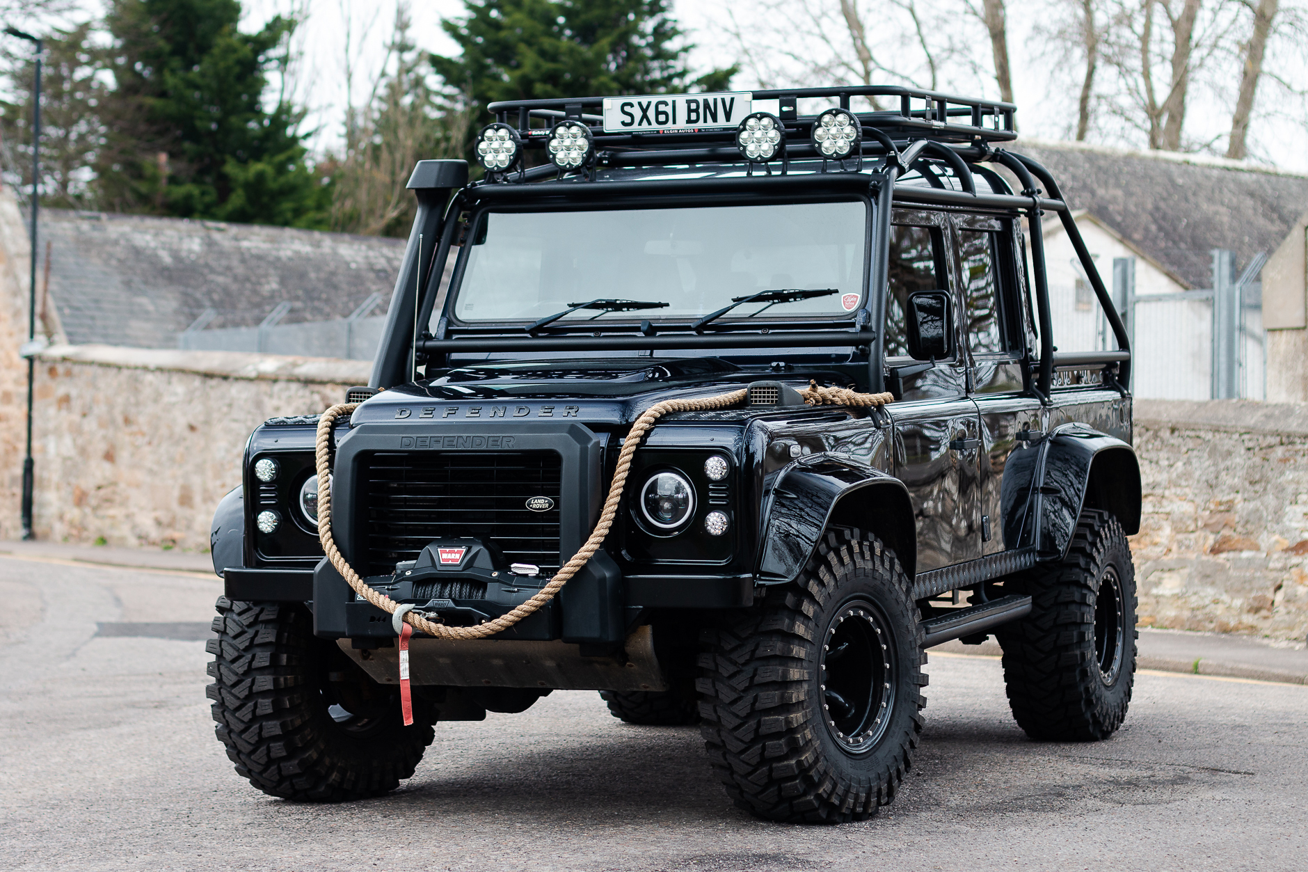 2011 LAND ROVER DEFENDER 110 XS TD DOUBLE CAB ‘SPECTRE’ EVOCATION