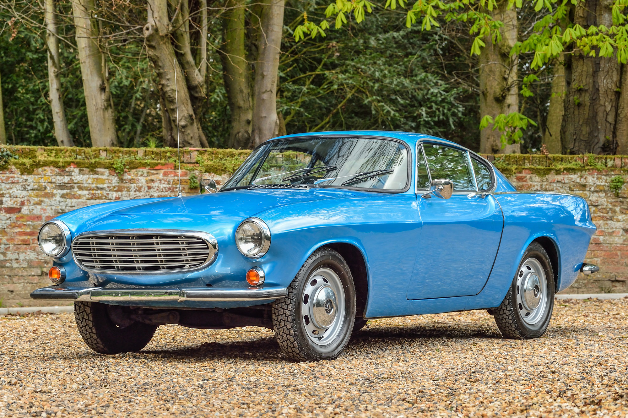 1967 VOLVO P1800S