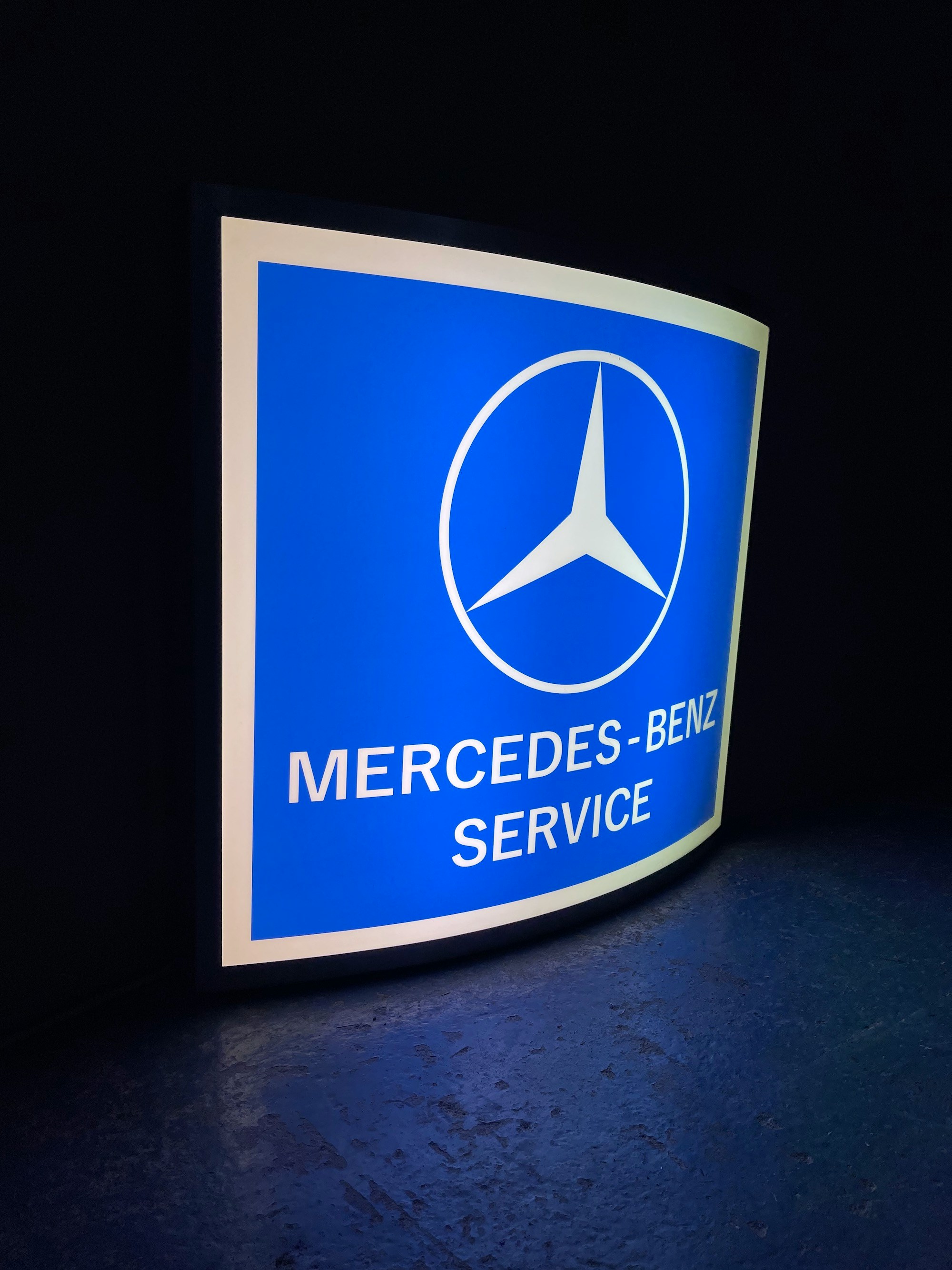 MERCEDES-BENZ ILLUMINATED SERVICE SIGN for sale by auction in Morpeth ...