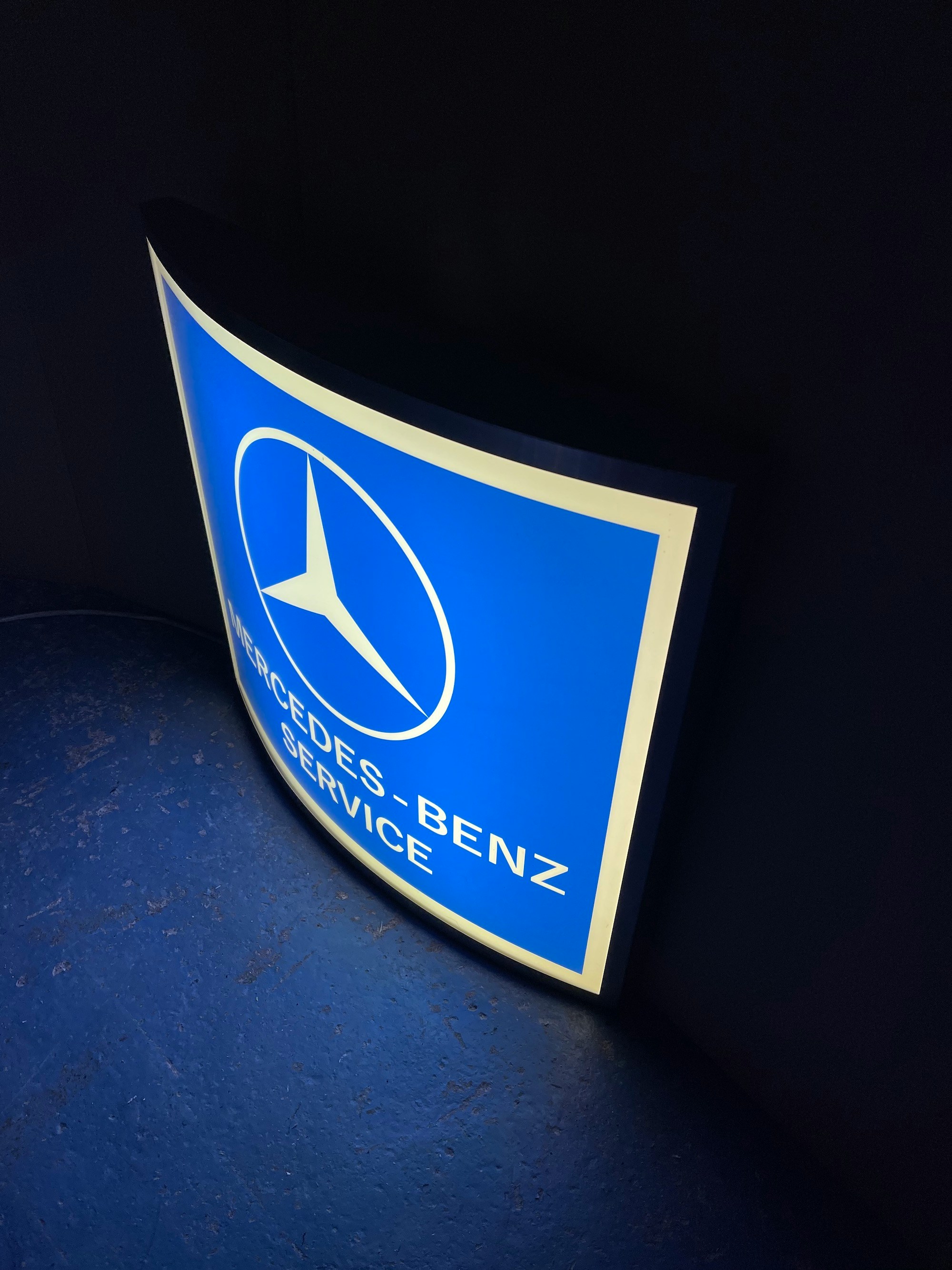 MERCEDES-BENZ ILLUMINATED SERVICE SIGN for sale by auction in Morpeth ...