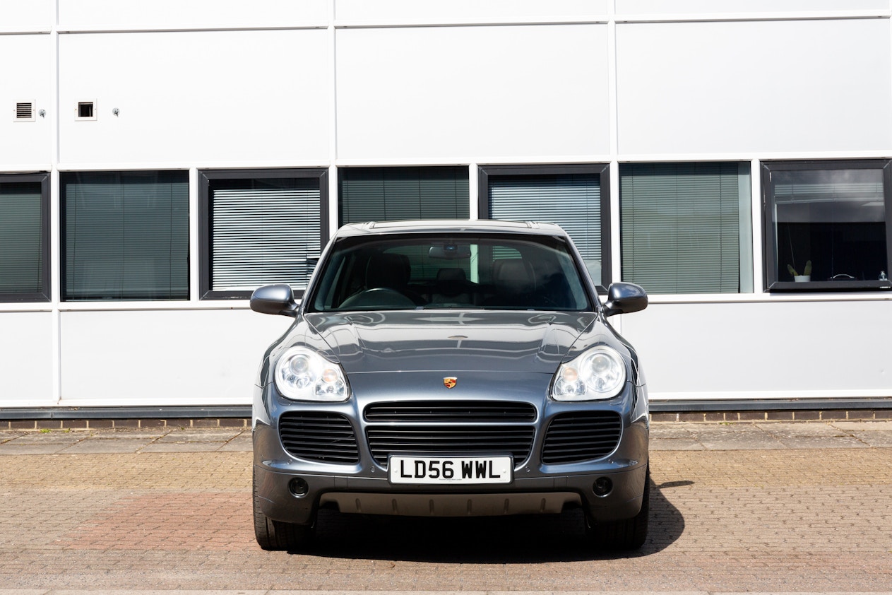 06 Porsche Cayenne Turbo S 06 Porsche Cayenne Turbo S