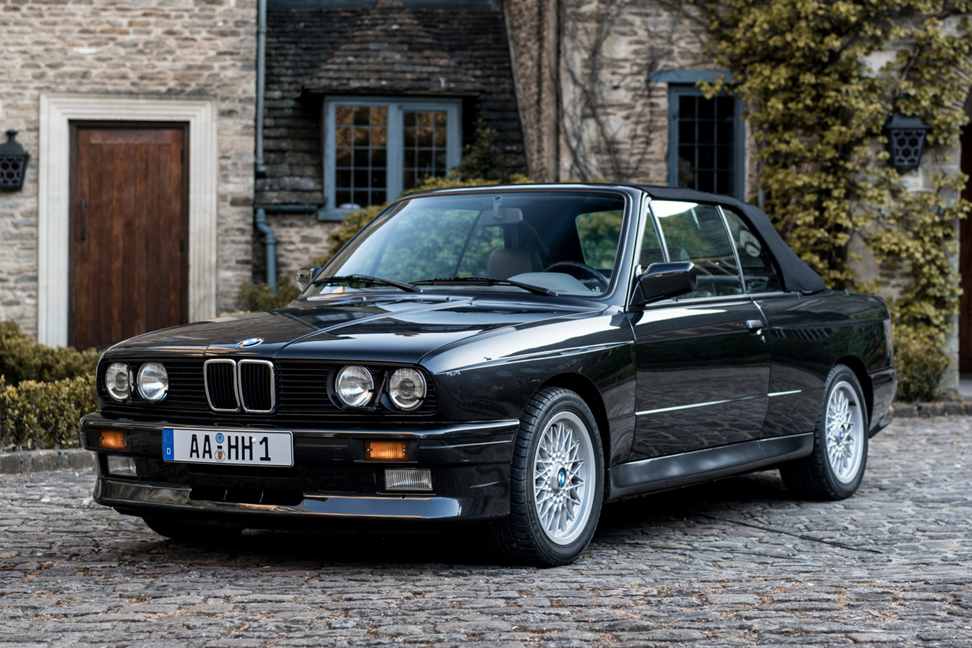 NO RESERVE: 1991 BMW (E30) M3 CONVERTIBLE - 1,157 KM