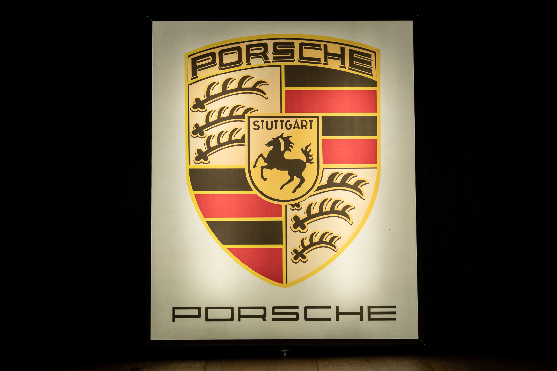 NO RESERVE: PORSCHE CREST ILLUMINATED DEALERSHIP SIGN