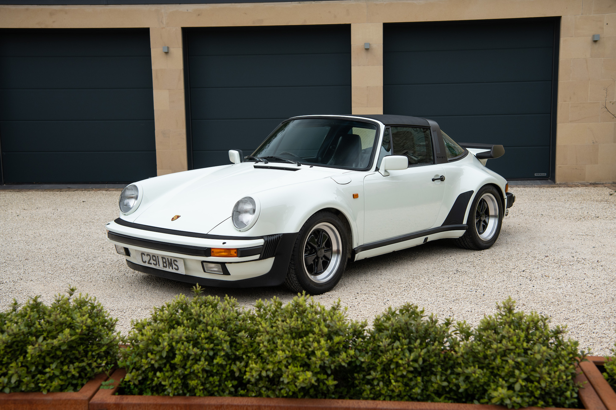 1986 PORSCHE 911 CARRERA 3.2 SUPER SPORT TARGA