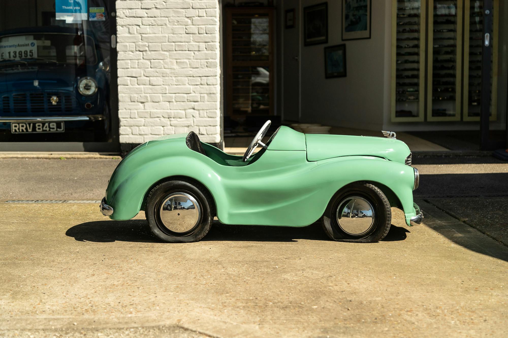 AUSTIN J40 PEDAL CAR