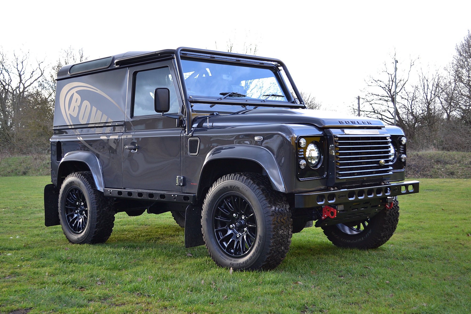 NO RESERVE: 2014 LAND ROVER DEFENDER 90 HARD TOP 'BOWLER'