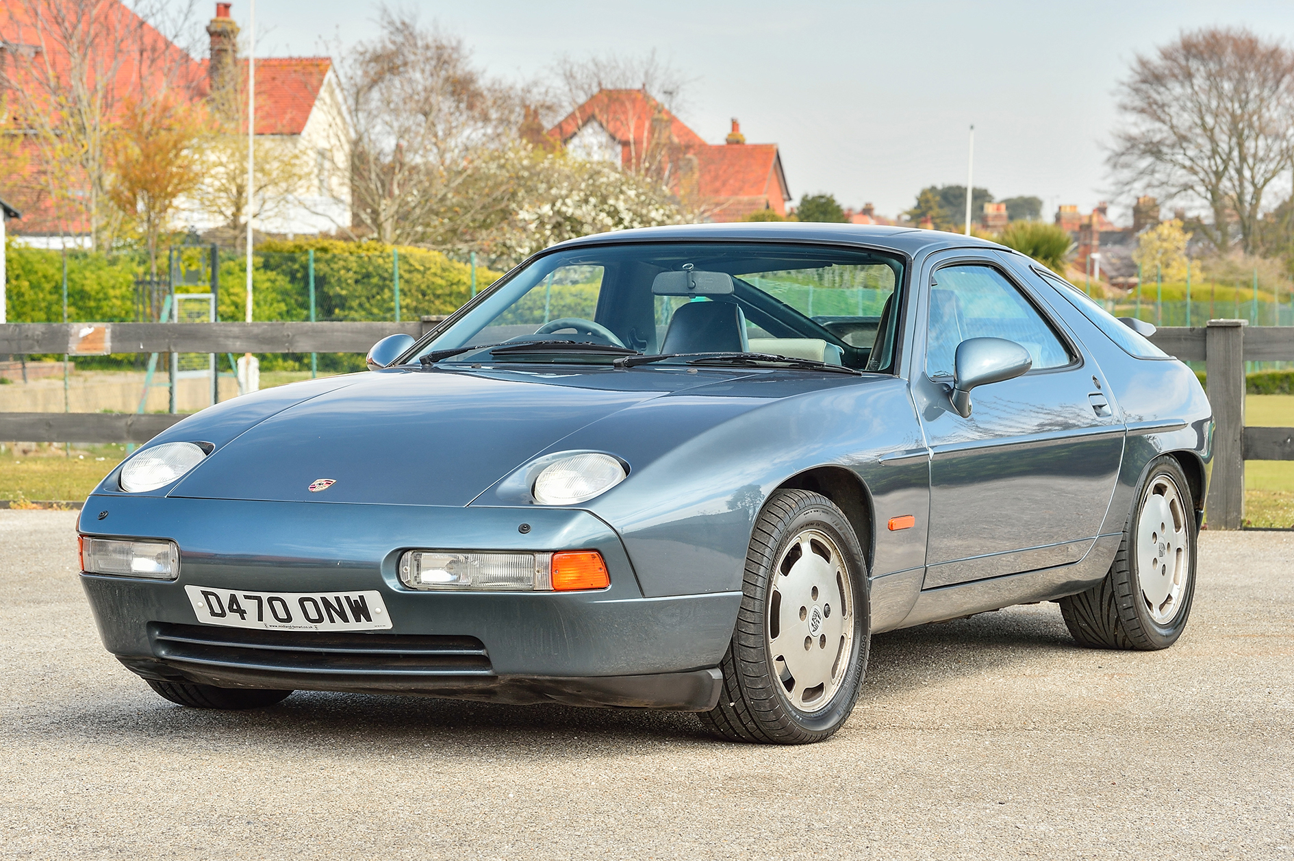 1987 PORSCHE 928 S4