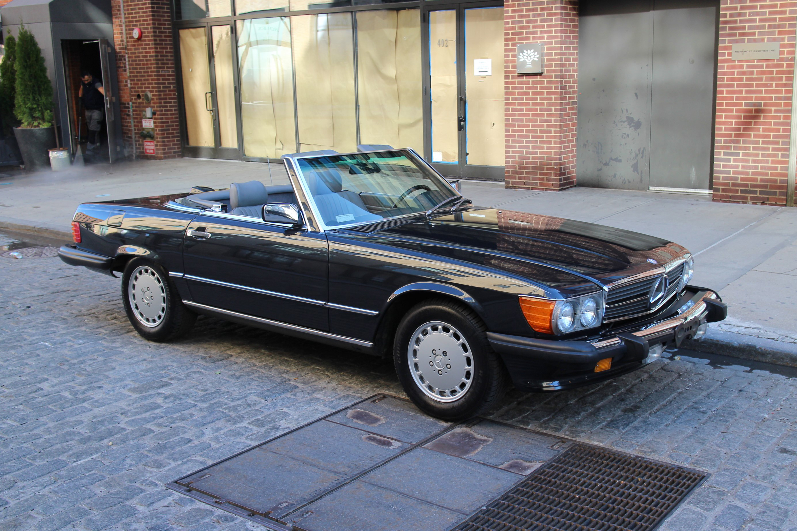 1987 MERCEDES-BENZ (R107) 560 SL