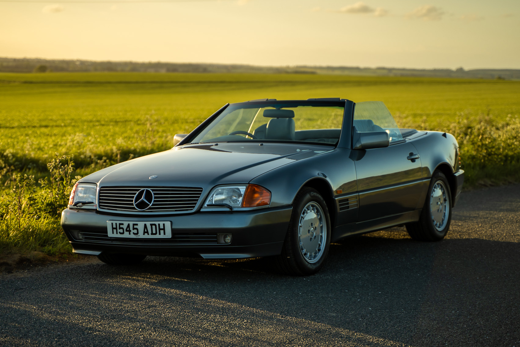 NO RESERVE: 1990 MERCEDES-BENZ (R129) 500SL - 42,750 miles