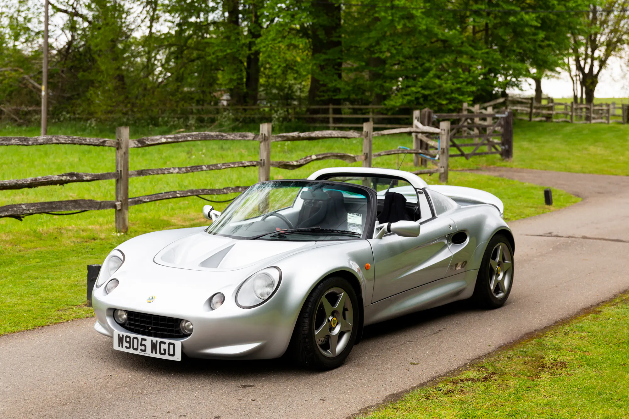 Lotus Elise S1 Sport 160 grün - Spark 1:43 Resine - Supercars Modellauto Lotus Elise S1 Sport 160 grün - Spark 1:43 Resine - Supercars Modellauto