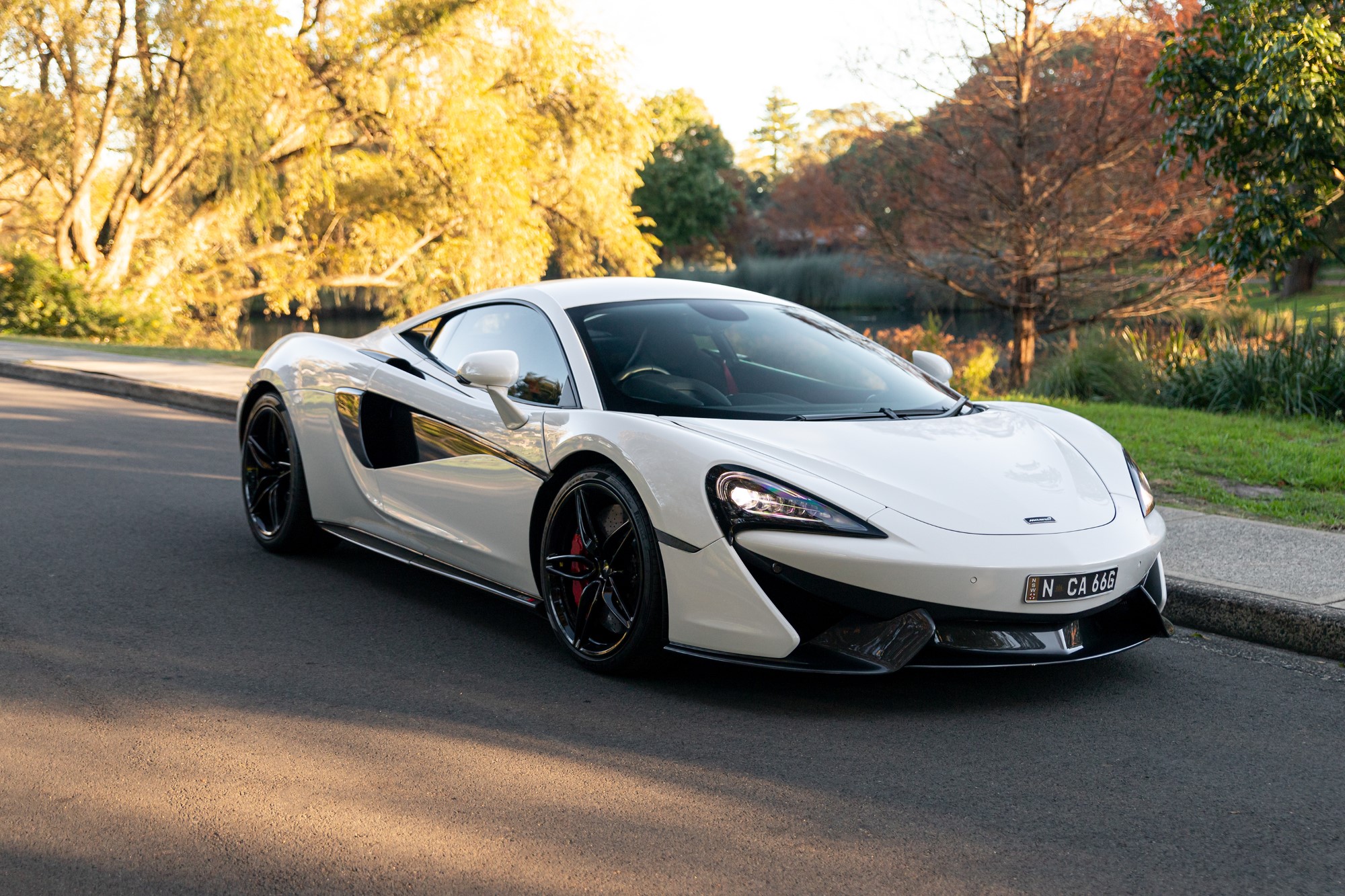 2019 MCLAREN 570S