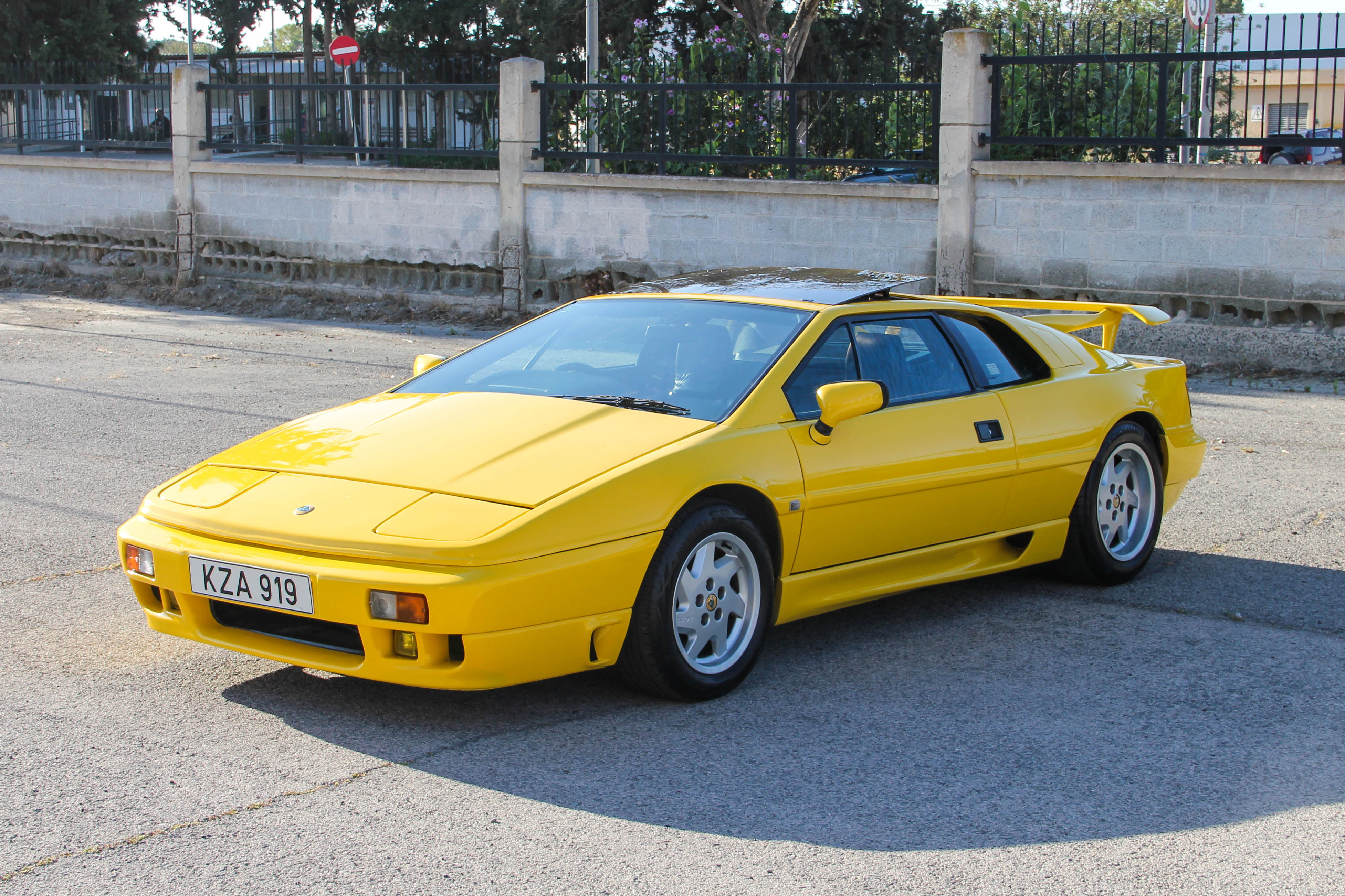 1990 LOTUS ESPRIT TURBO SE - HIGH WING