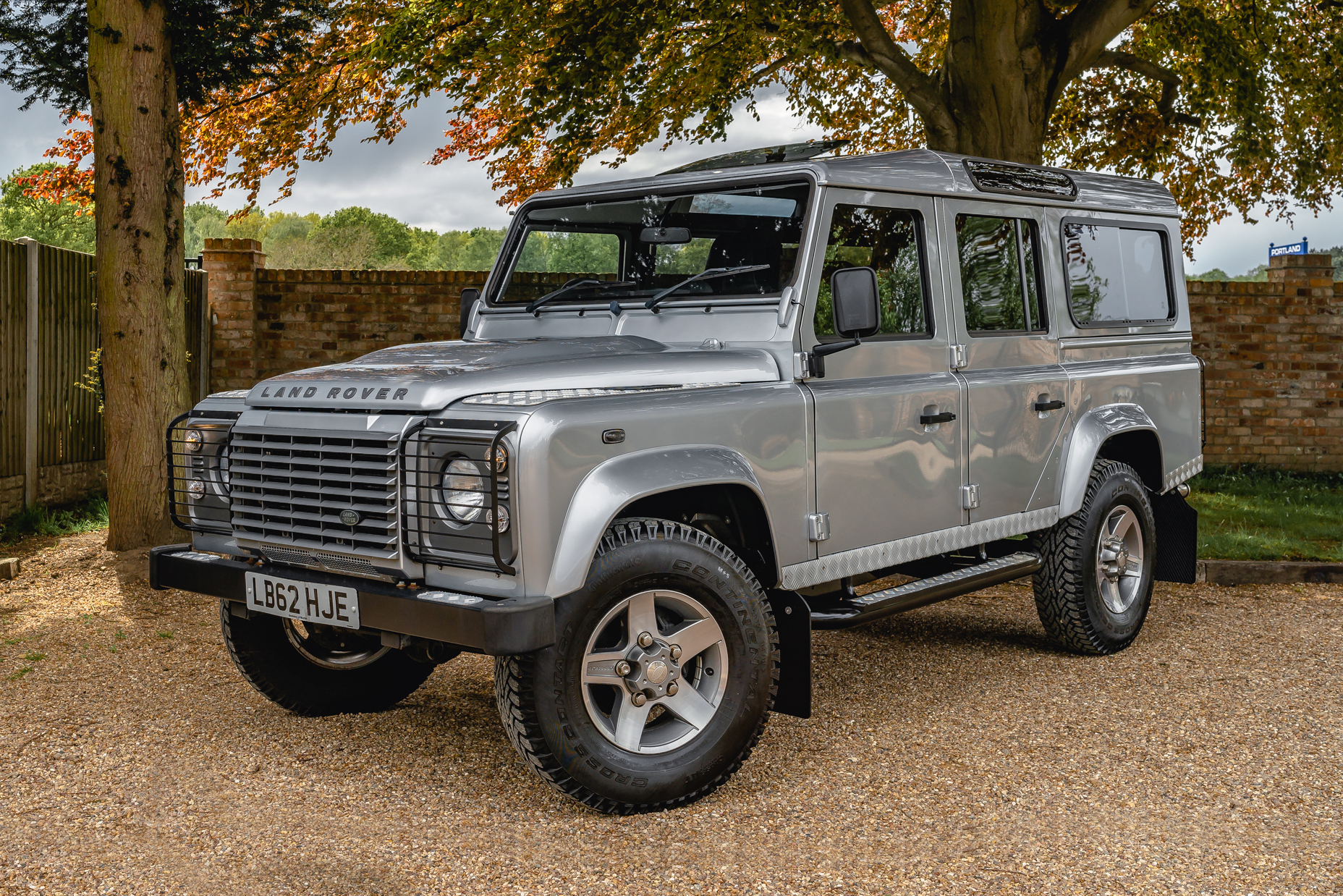 2012 LAND ROVER DEFENDER 110 XS - 1,675 MILES