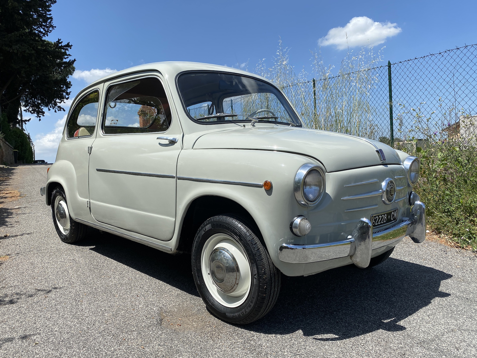 NO RESERVE: 1960 FIAT 600