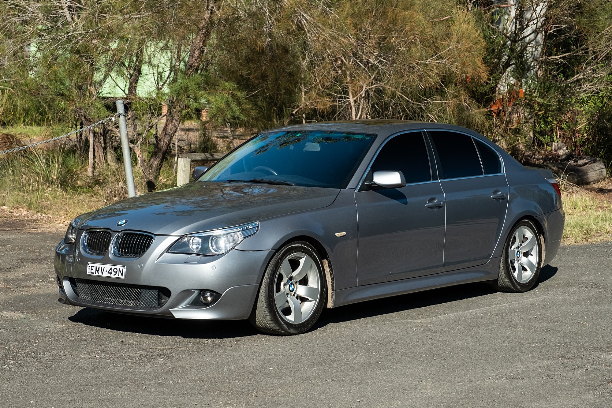 Купить б/у BMW M5 IV (E60/E61) 5.0 AMT (507 л.с.) бензин робот в Москве и Москов