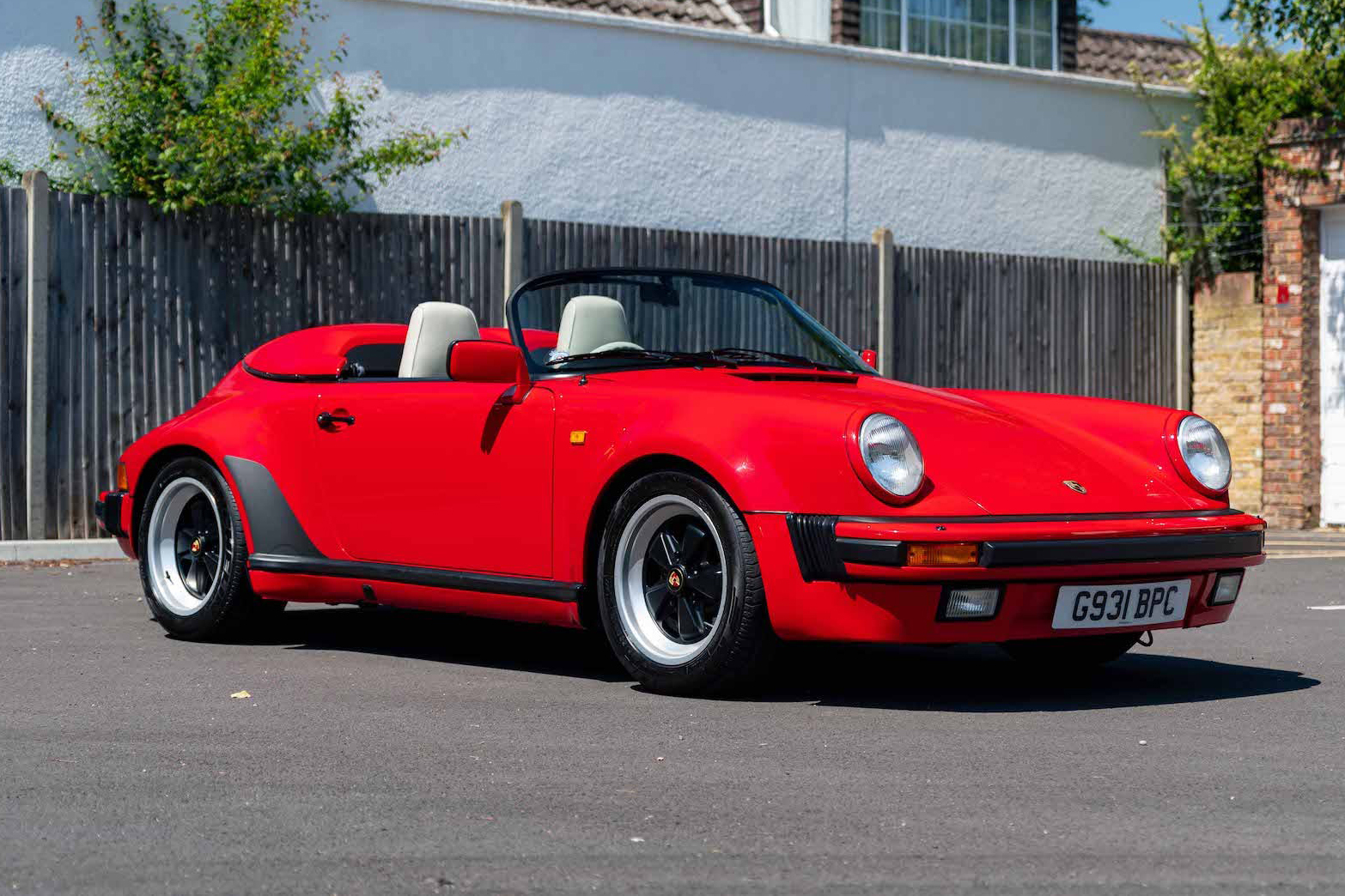 NO RESERVE: 1989 PORSCHE 911 3.2 SPEEDSTER - 3,588 MILES