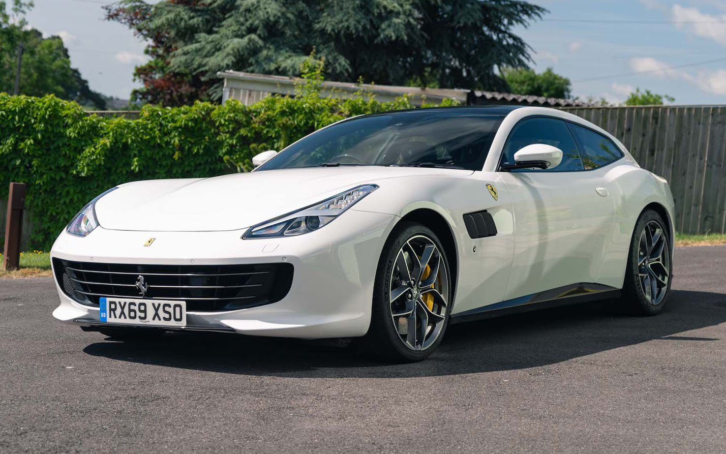 2019 FERRARI GTC4LUSSO T