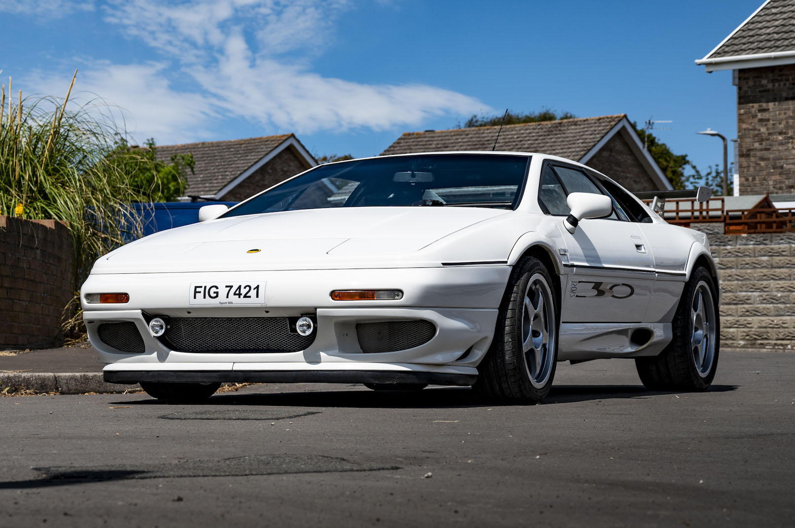 NO RESERVE: 2000 LOTUS ESPRIT V8 SPORT 350