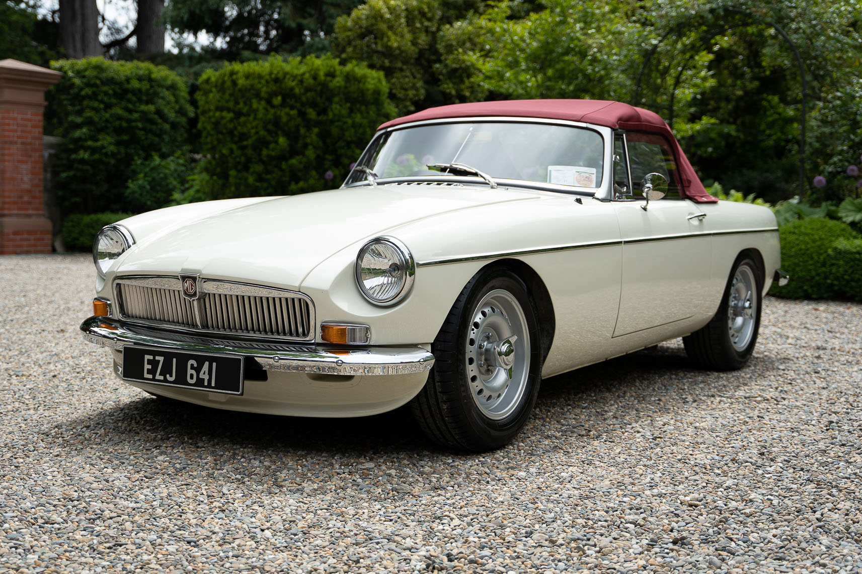 1966 MGB ROADSTER ABINGDON EDITION BY FRONTLINE DEVELOPMENTS