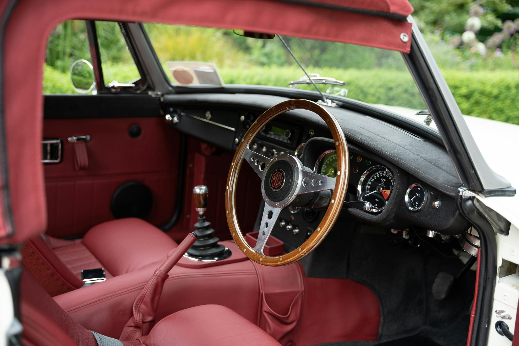 1966 MGB ROADSTER ABINGDON EDITION BY FRONTLINE DEVELOPMENTS