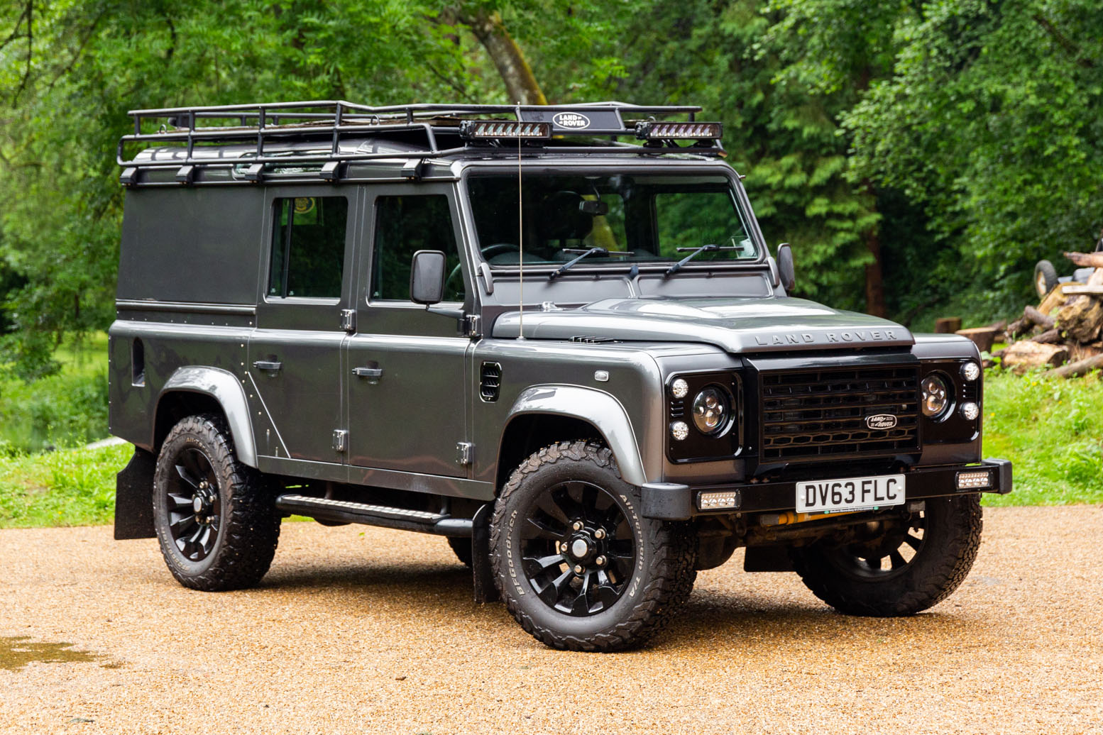 NO RESERVE: 2013 LAND ROVER DEFENDER 110 XS UTILITY